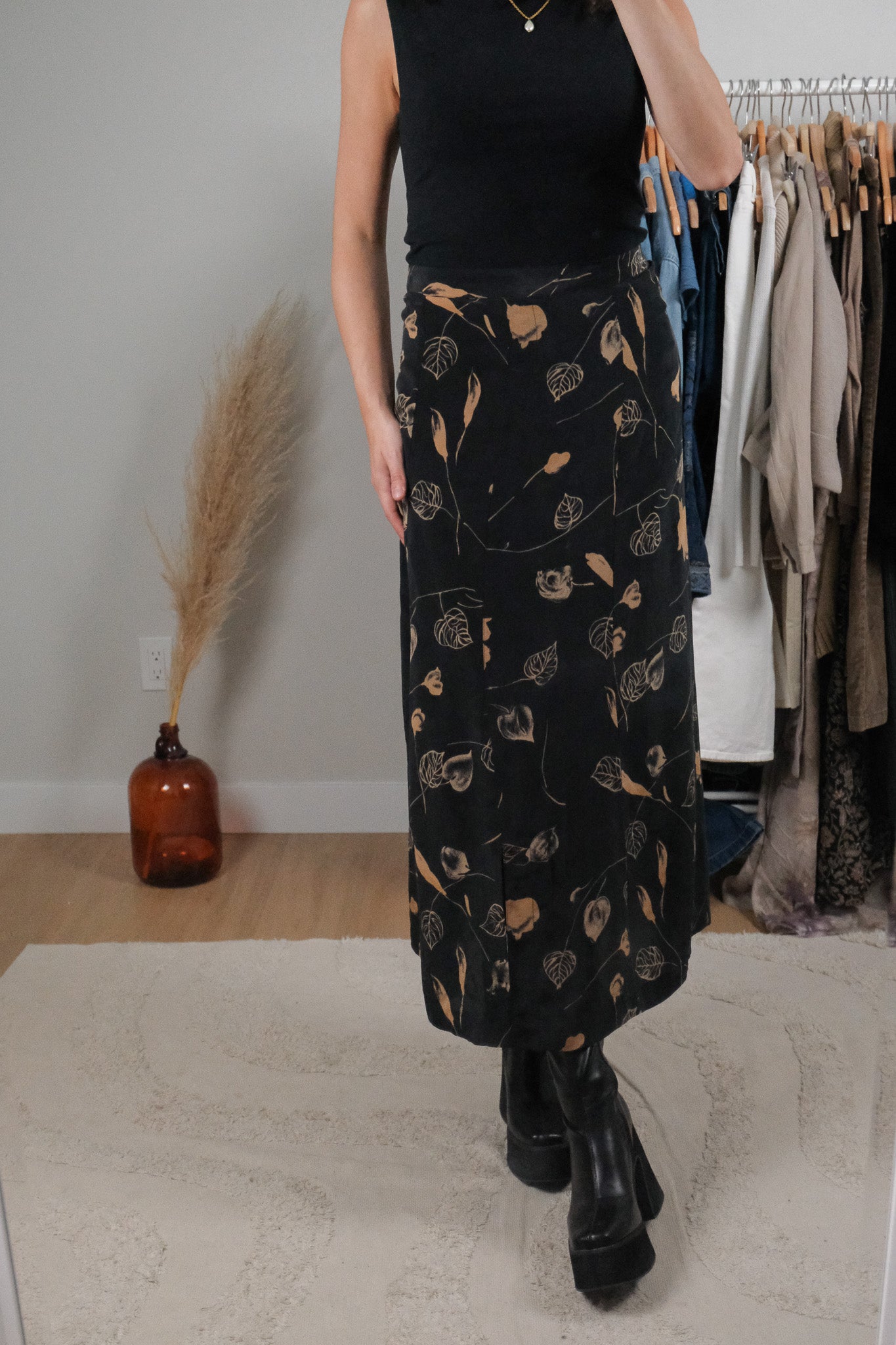 Vintage x Patterned 100% Silk Midi Skirt (14/16)
