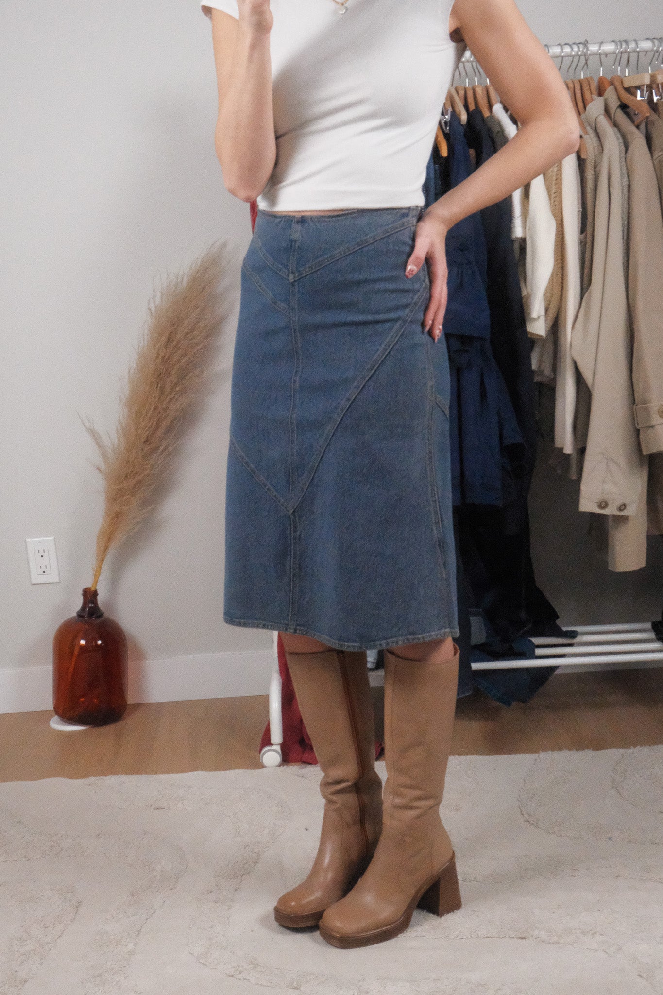 Vintage x Denim Midi Skirt (2/4)