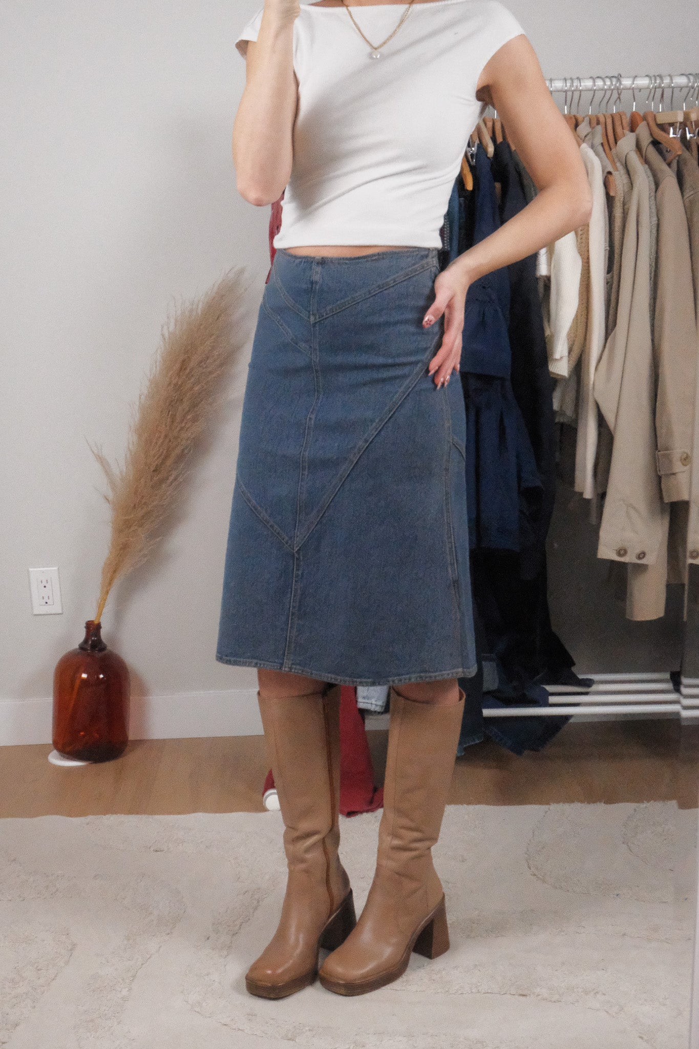 Vintage x Denim Midi Skirt (2/4)