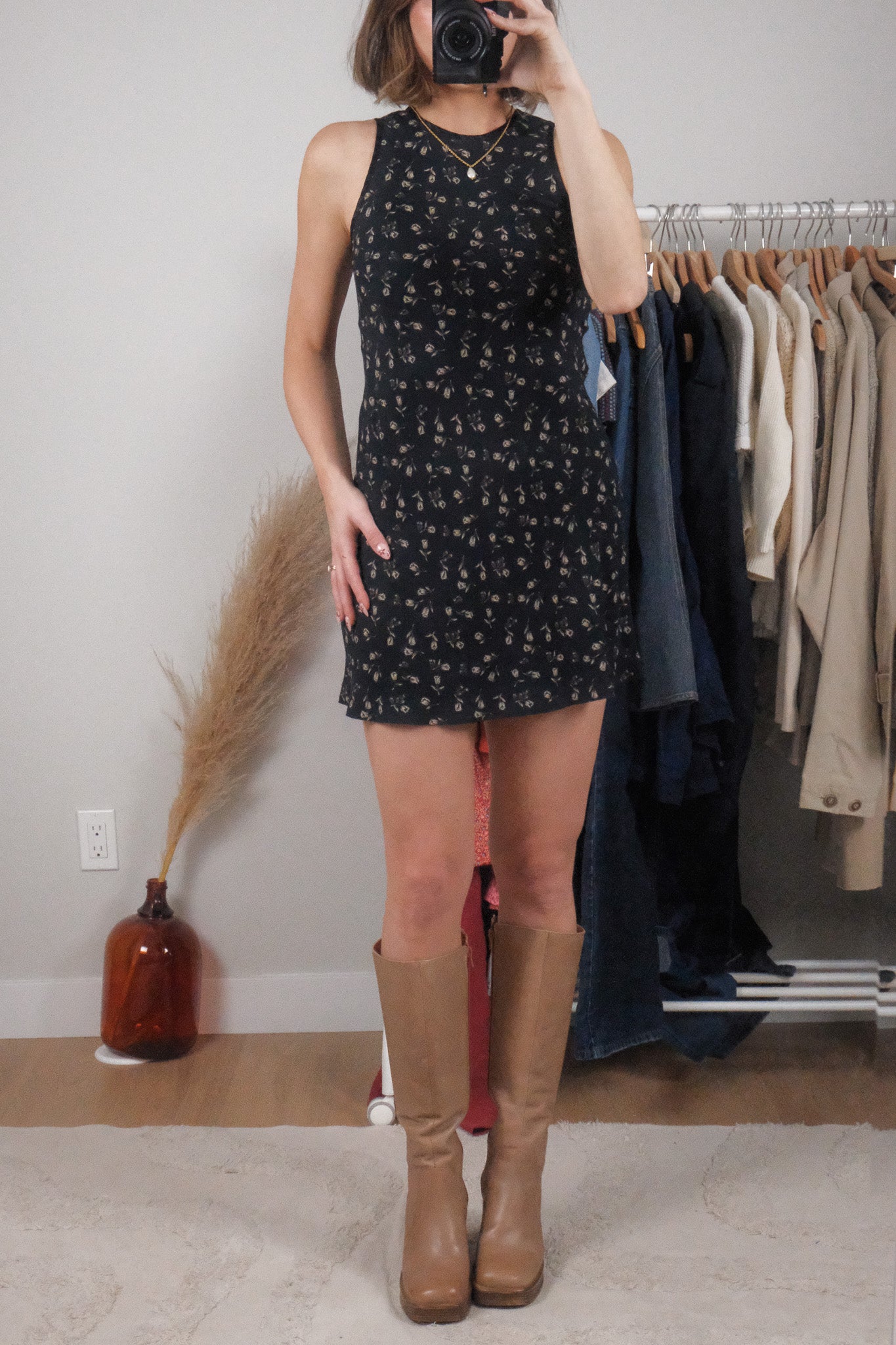 Made in Canada x Vintage x Floral Midi Dress (XS)