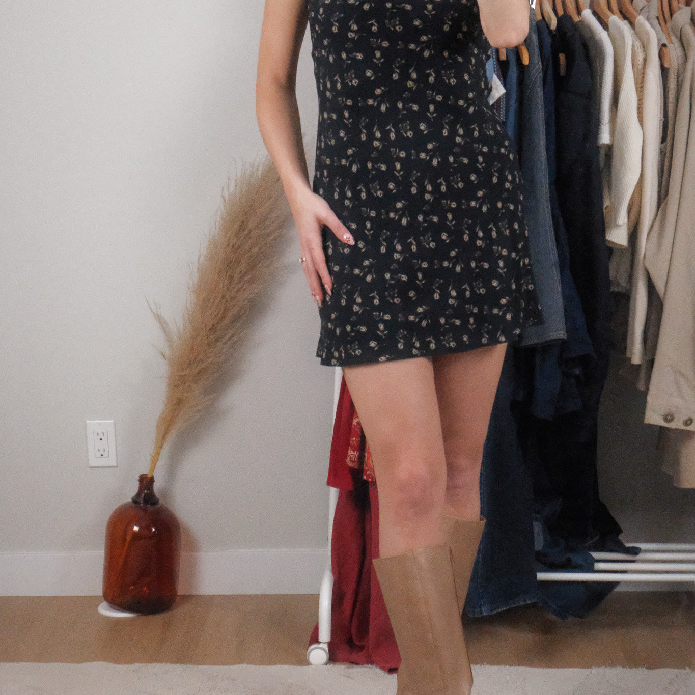 Made in Canada x Vintage x Floral Midi Dress (XS)