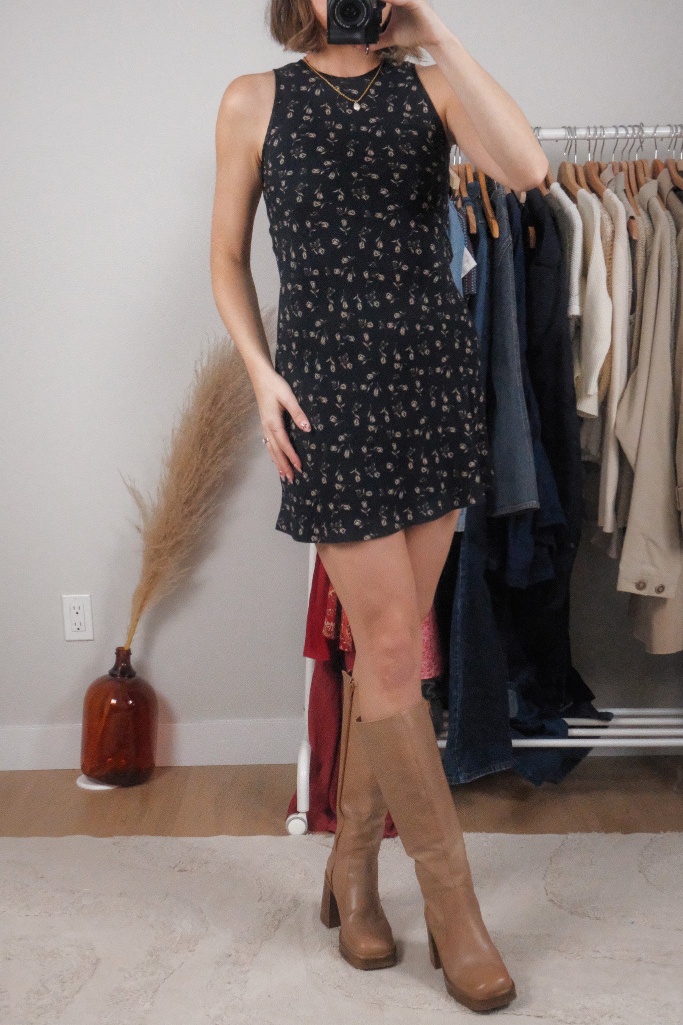 Made in Canada x Vintage x Floral Midi Dress (XS)
