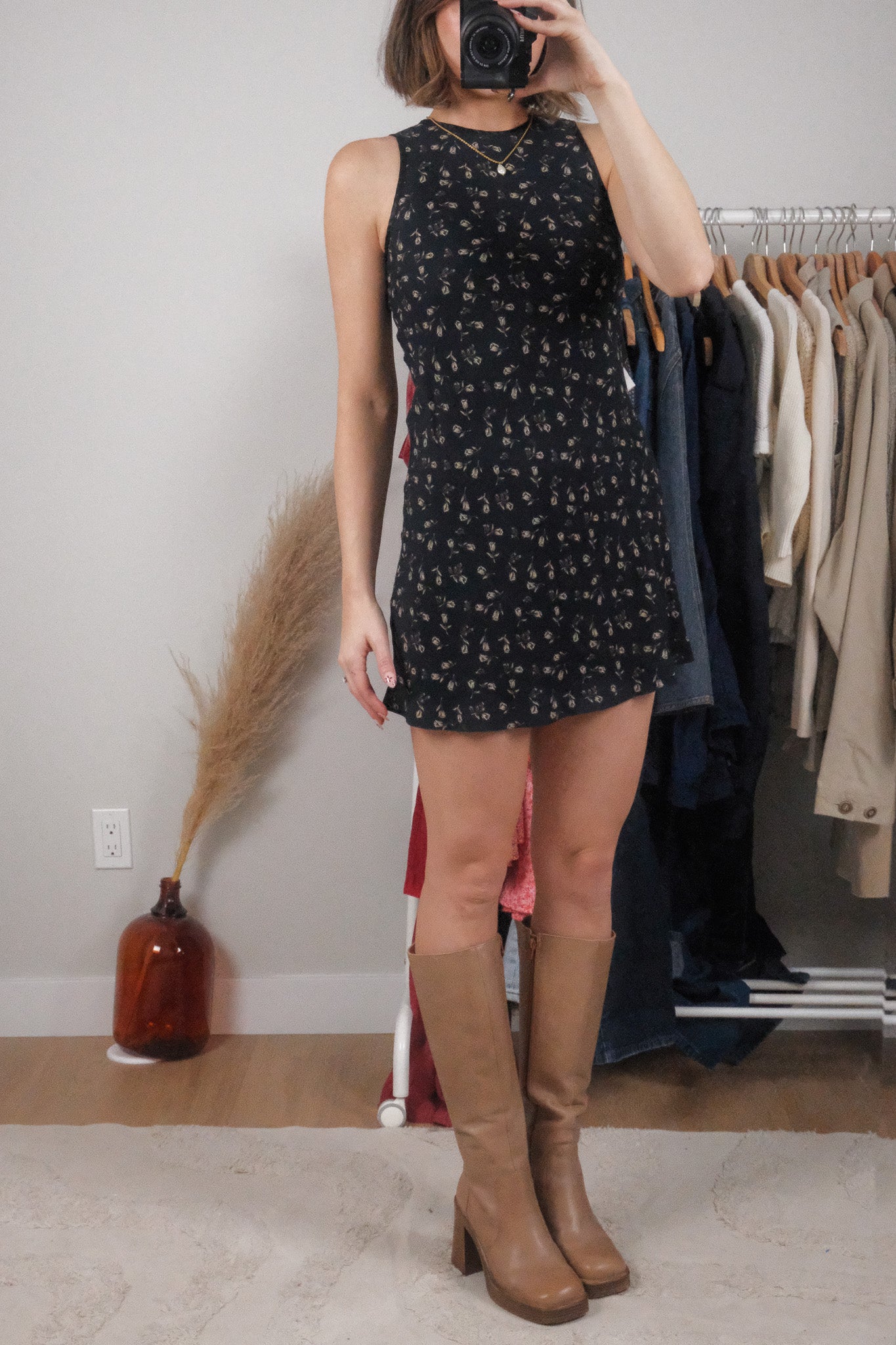 Made in Canada x Vintage x Floral Midi Dress (XS)