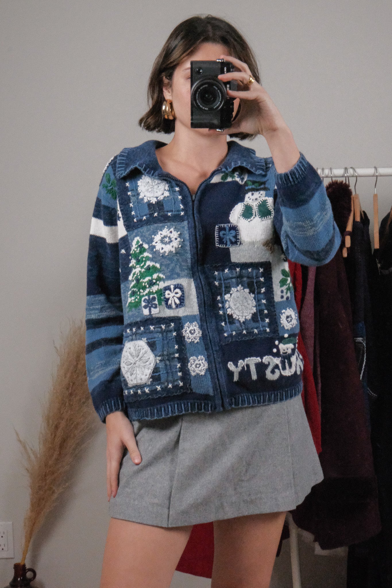 Vintage x Embroidered/Beaded Christmas Zip Up (S)