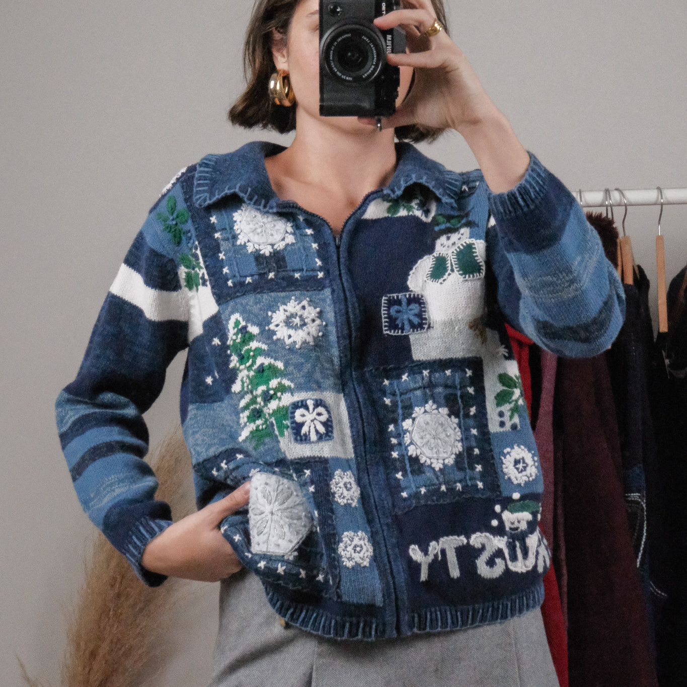 Vintage x Embroidered/Beaded Christmas Zip Up (S)