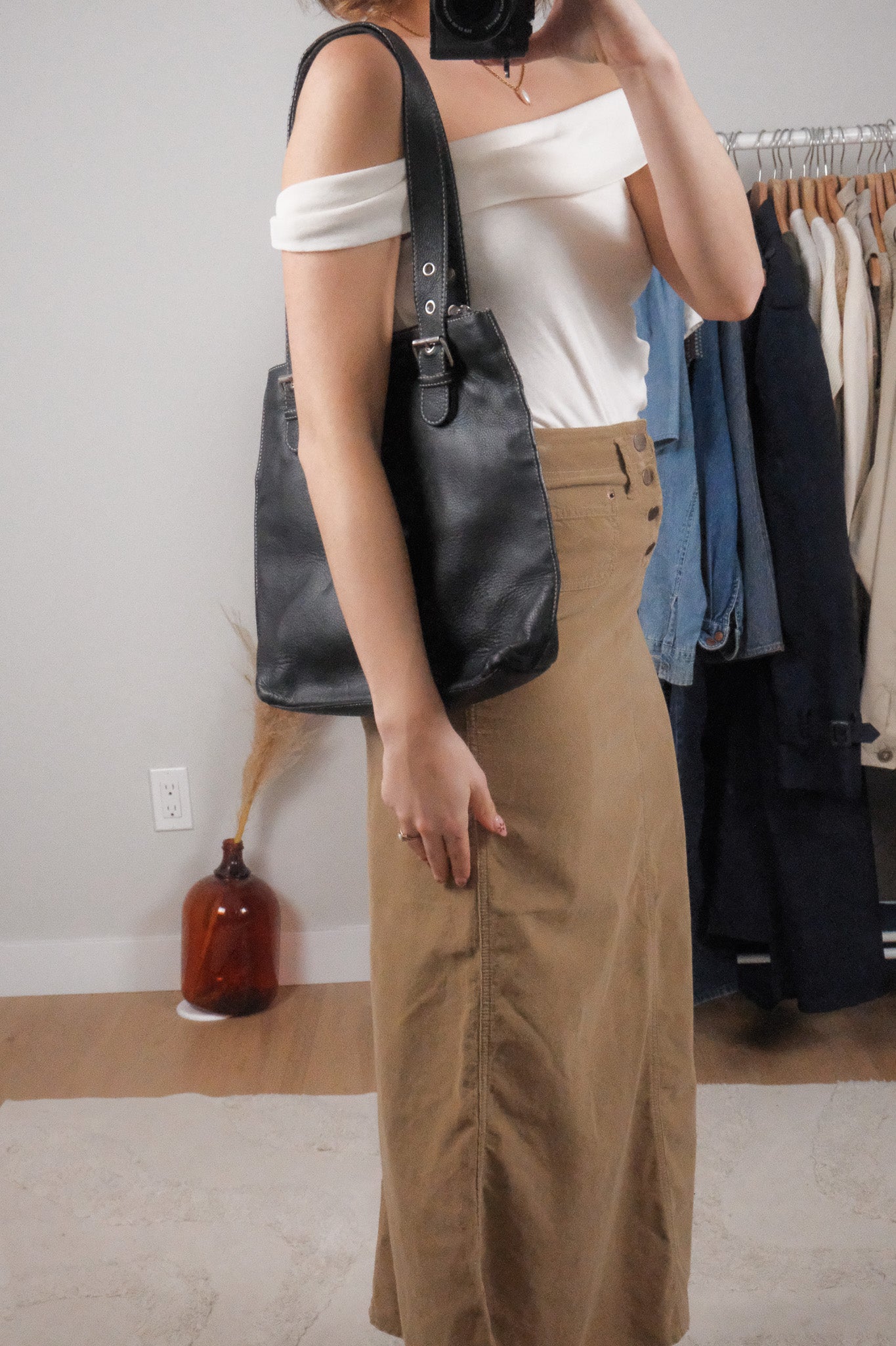 Vintage x Danier x Leather Buckle Purse
