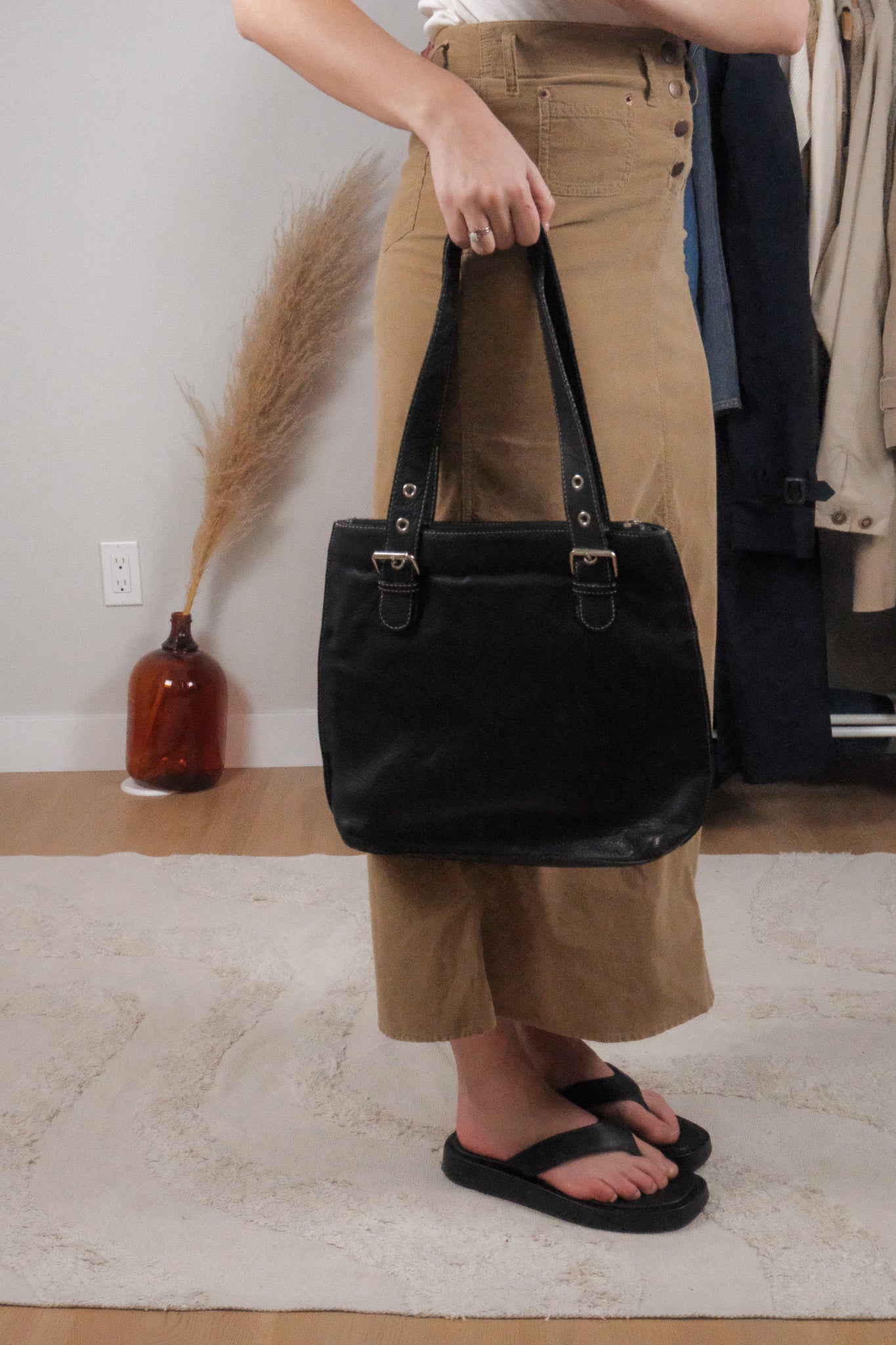 Vintage x Danier x Leather Buckle Purse