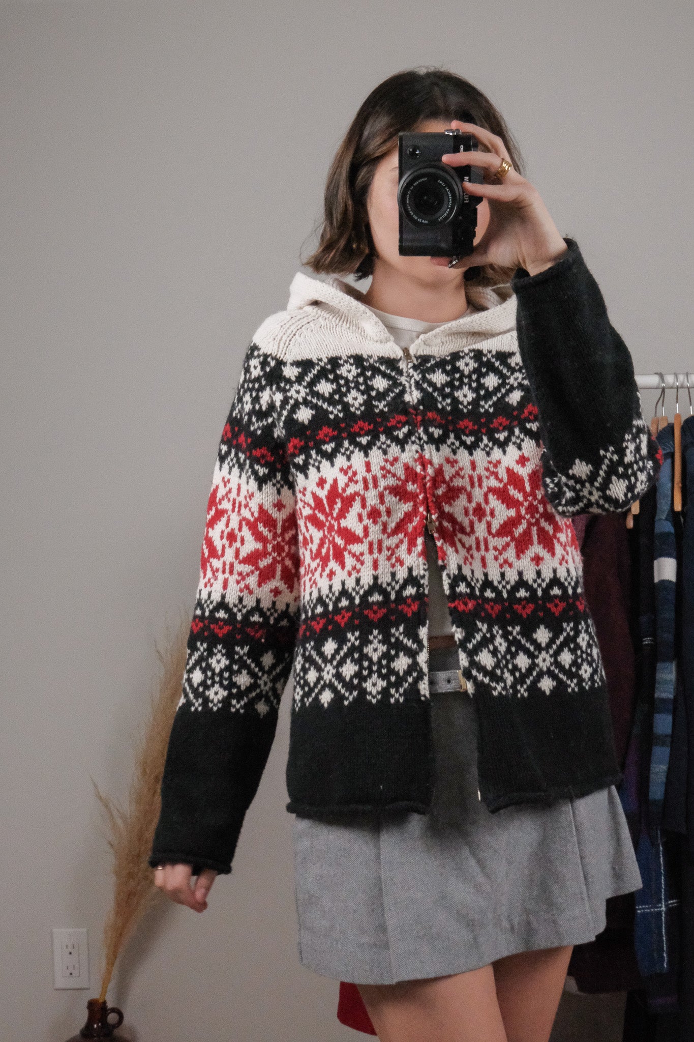 Vintage x Wool Blend Chunky Knit Snowflake Zip Up (M/L)