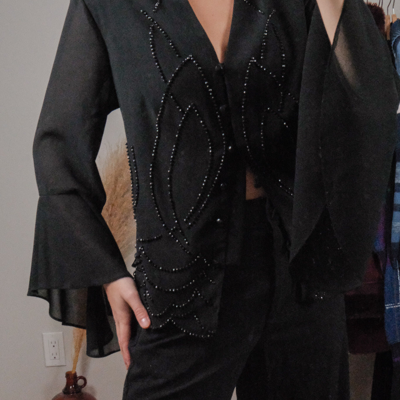 Made in USA x Vintage x Beaded Bell Sleeve Top (12)