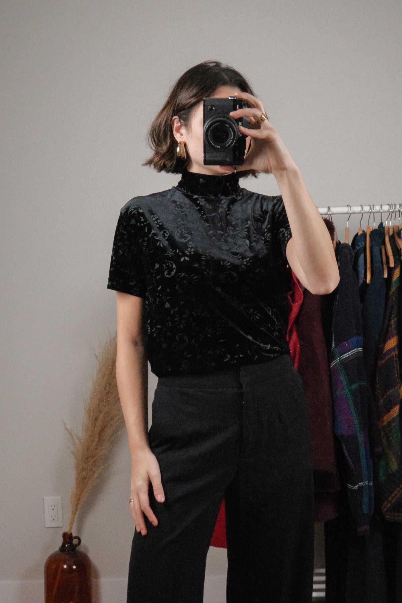 Made in Korea x Vintage x Velvet Textured Mockneck (M)