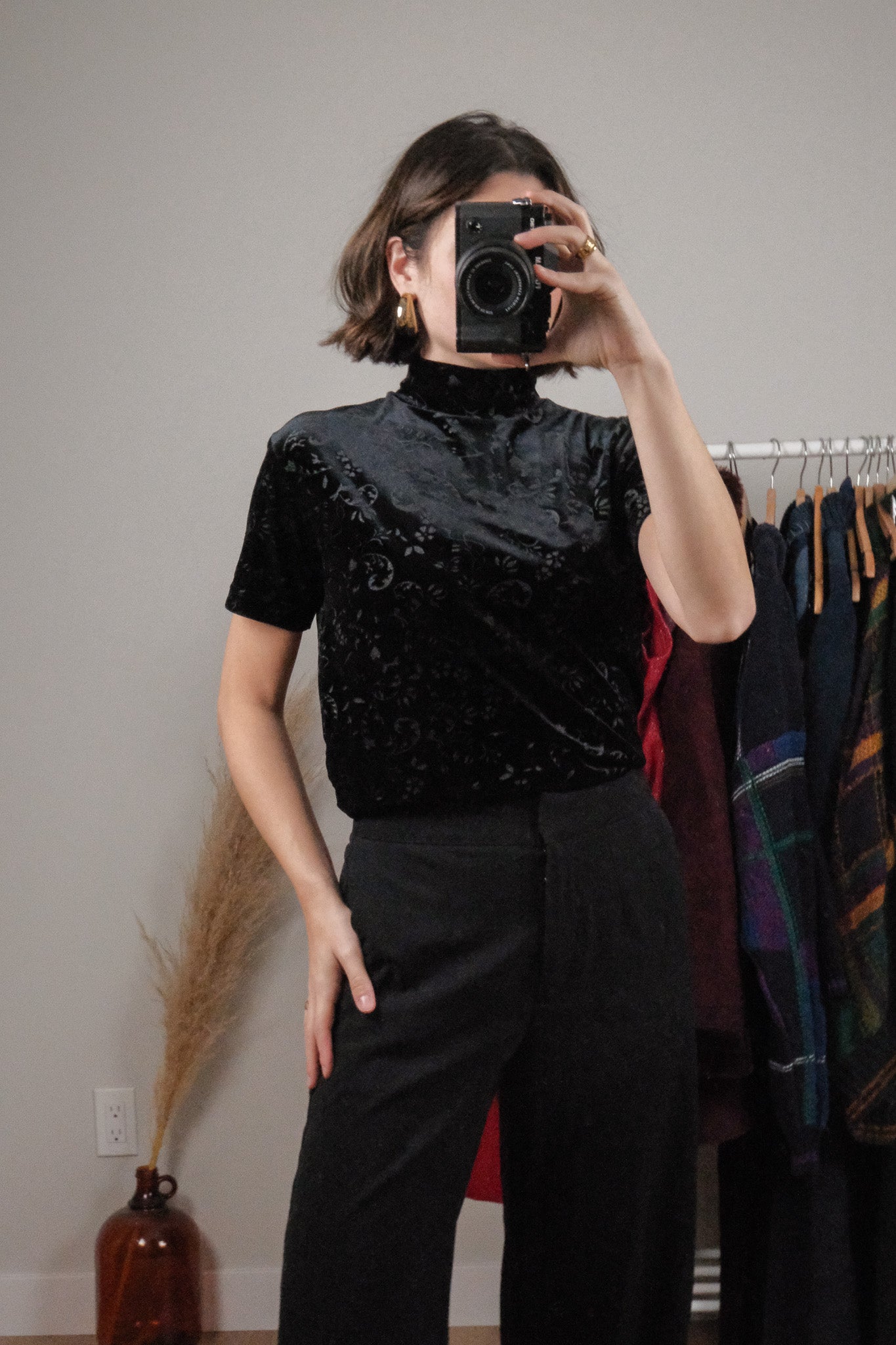 Made in Korea x Vintage x Velvet Textured Mockneck (M)