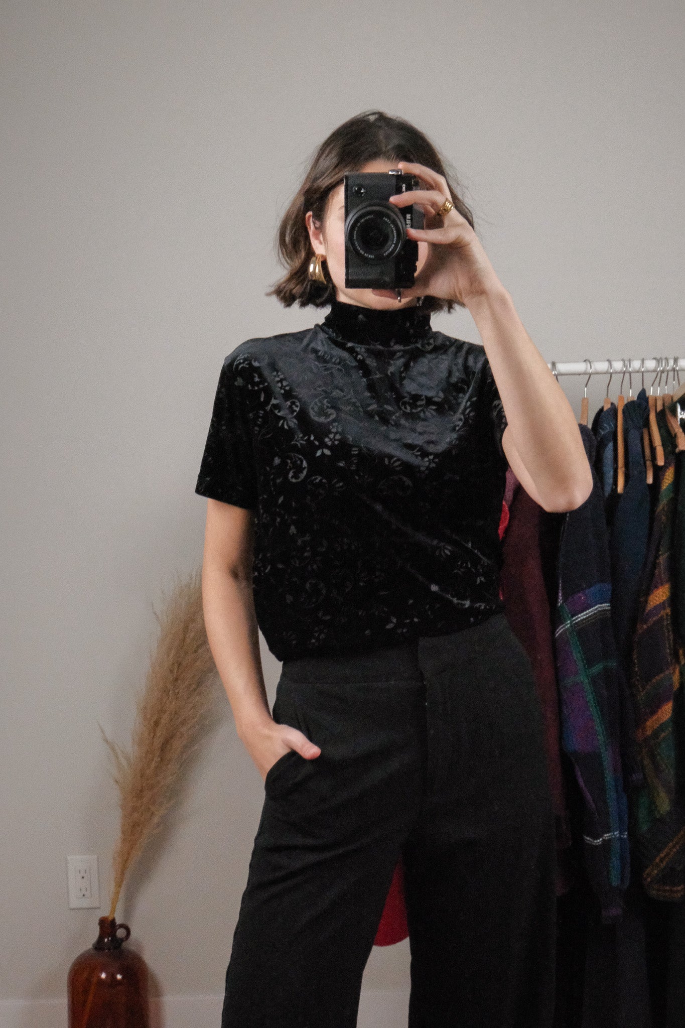 Made in Korea x Vintage x Velvet Textured Mockneck (M)