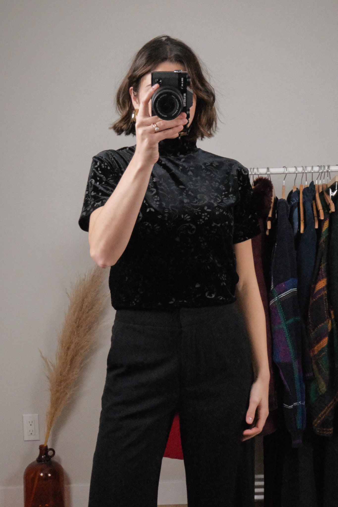 Made in Korea x Vintage x Velvet Textured Mockneck (M)