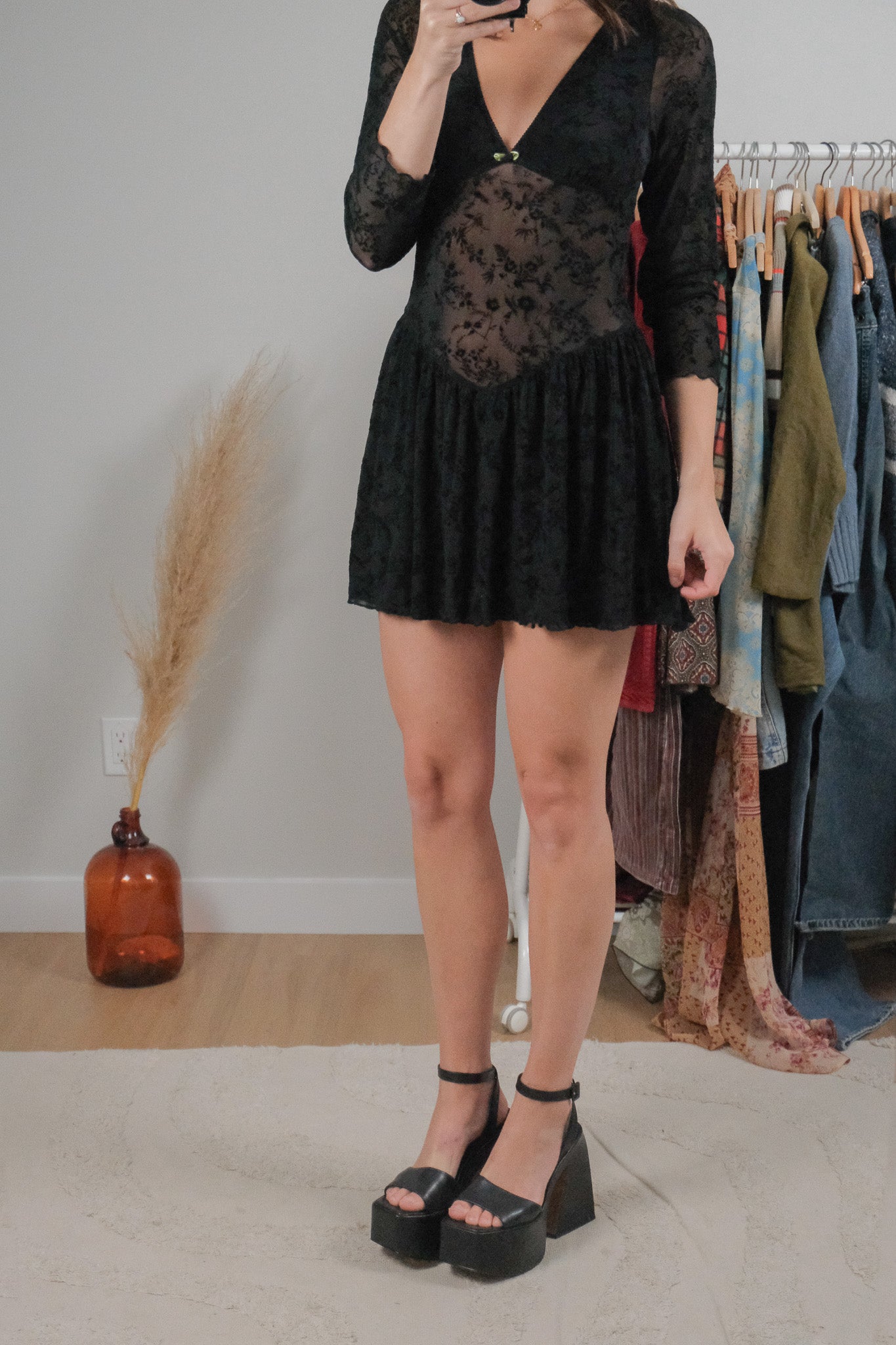 Modern x Mesh Velvet Floral Mini Dress (M)