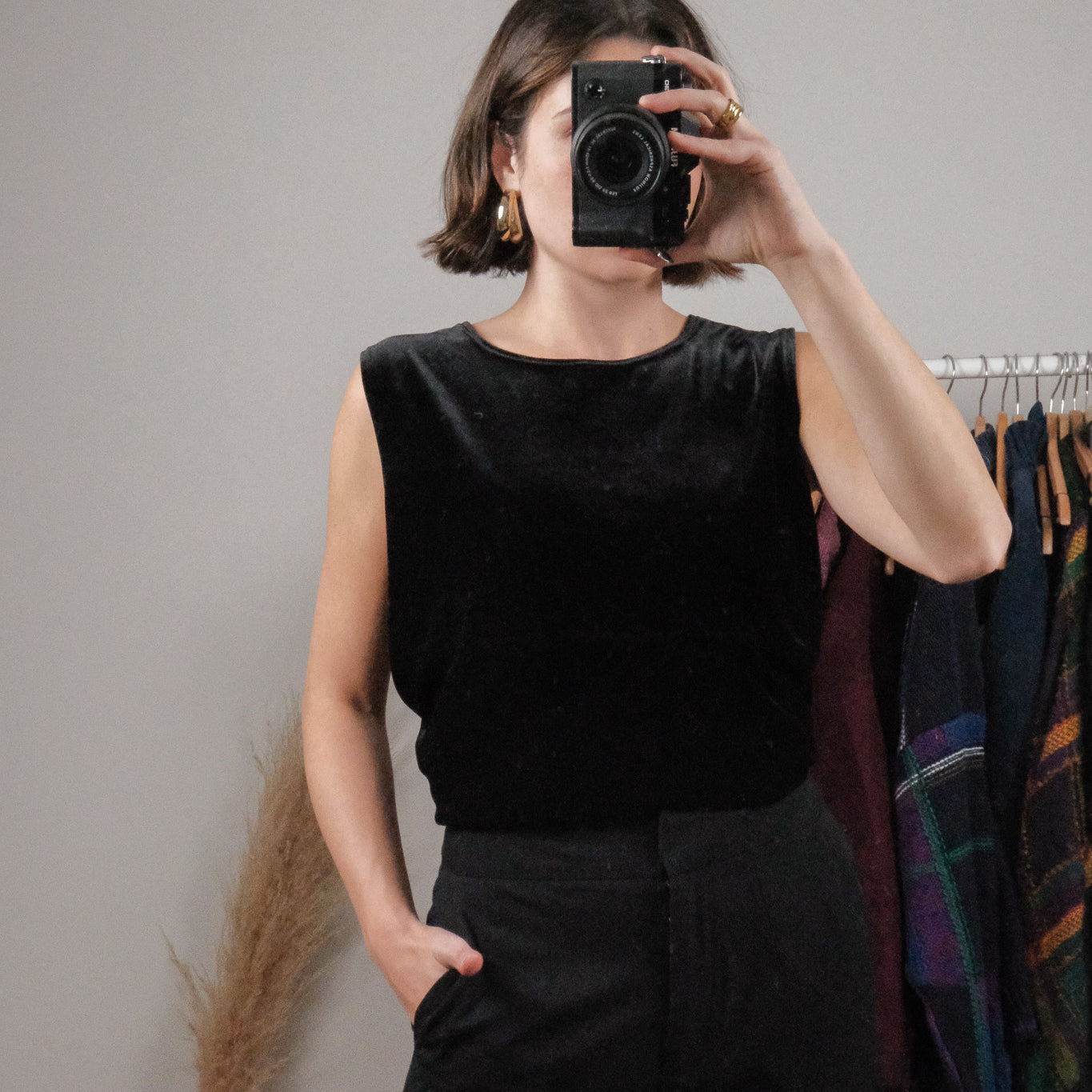 Made in Canada x Vintage x Velvet Tank (L)