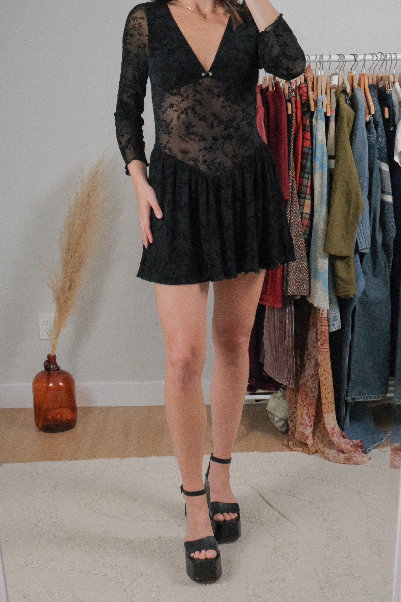 Modern x Mesh Velvet Floral Mini Dress (M)