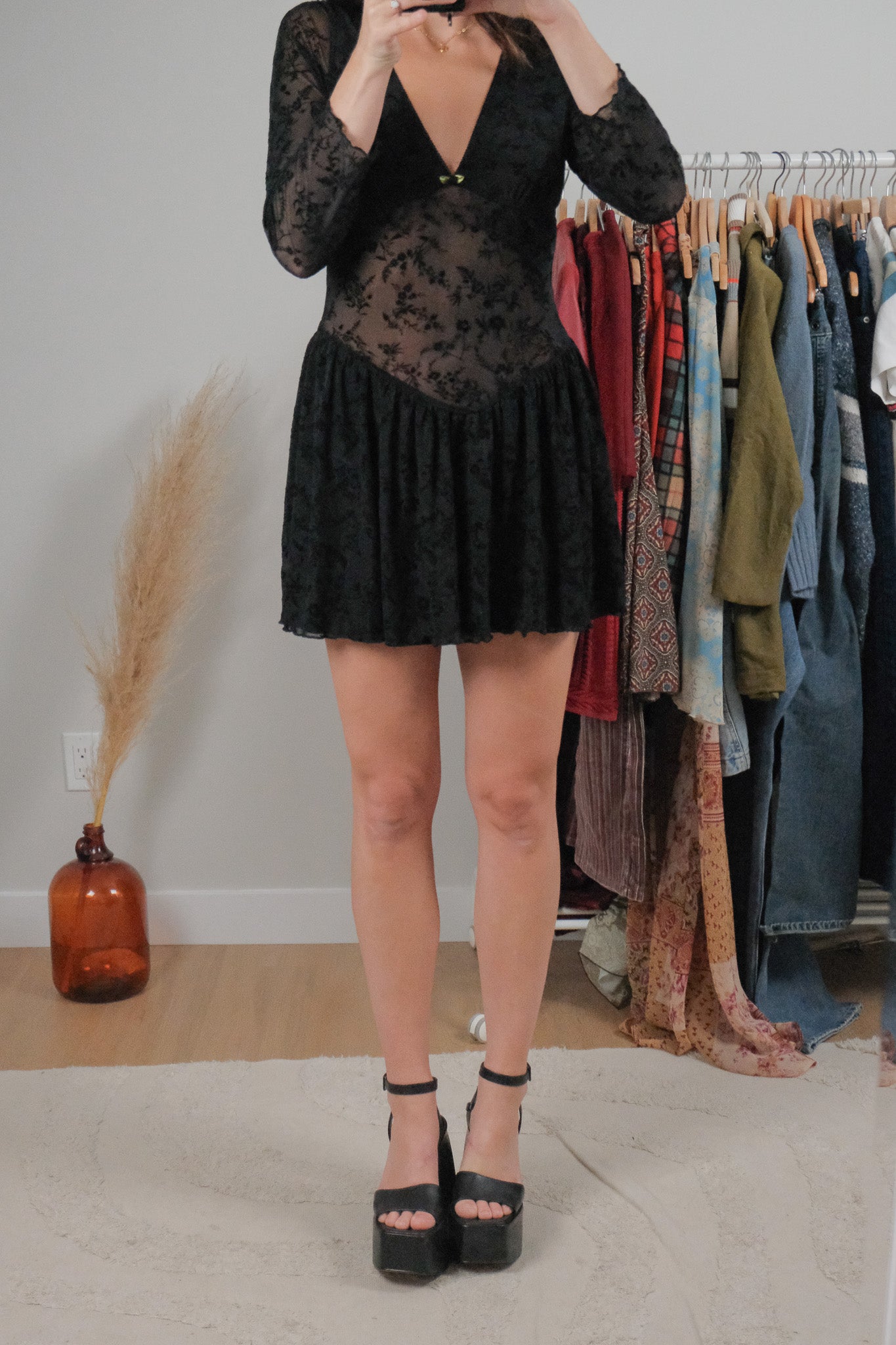 Modern x Mesh Velvet Floral Mini Dress (M)