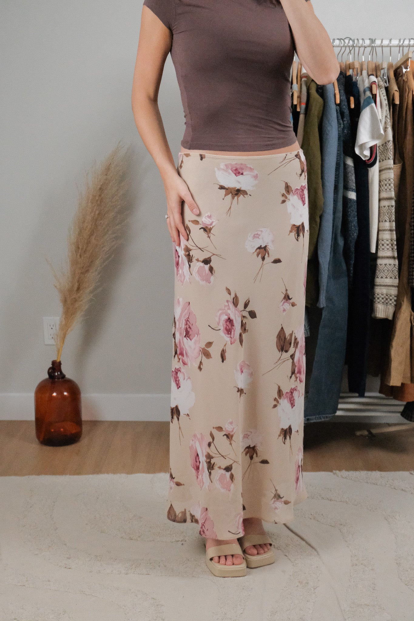 Made in Canada x Vintage x Floral Maxi Skirt (M)
