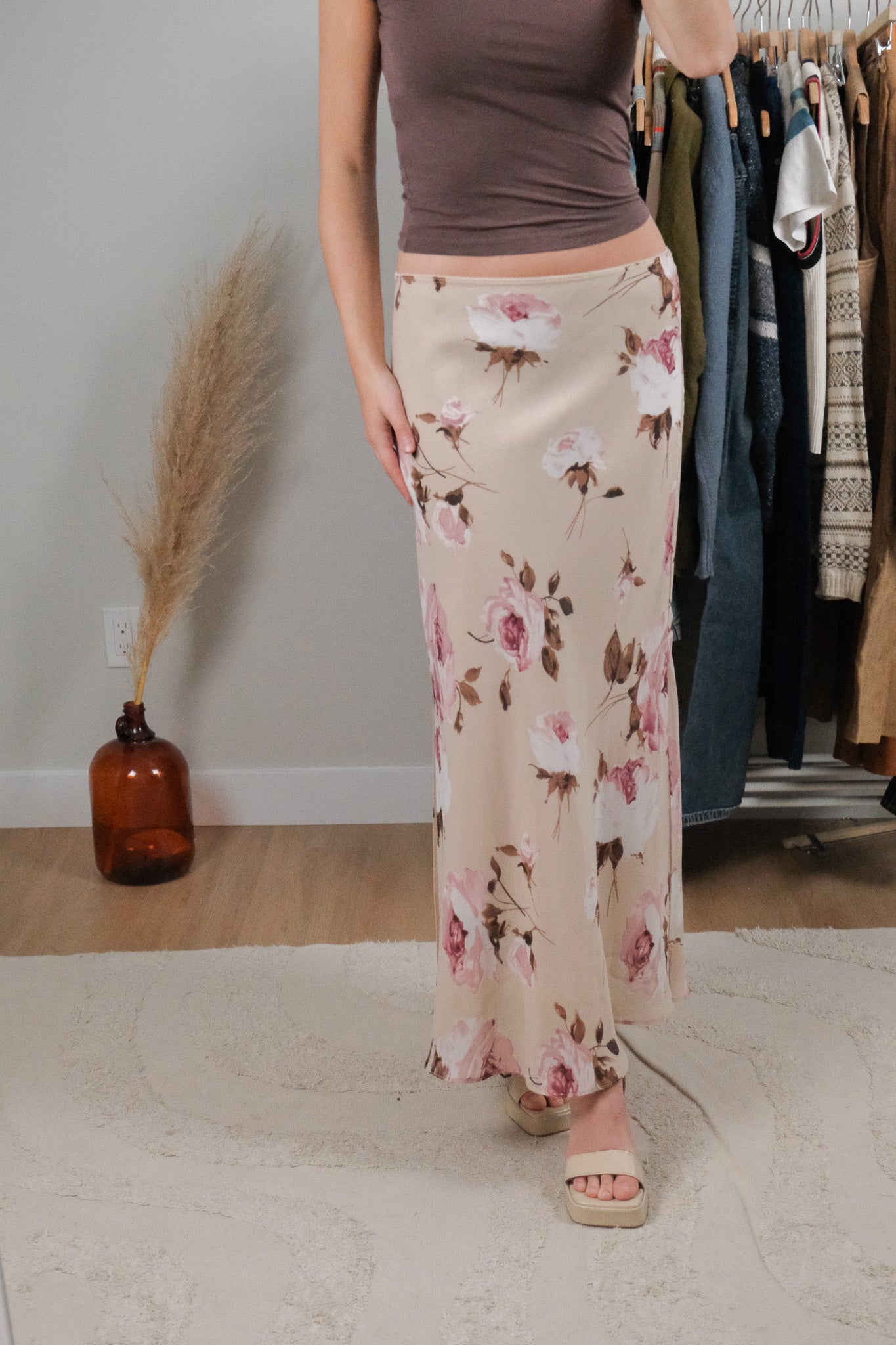 Made in Canada x Vintage x Floral Maxi Skirt (M)