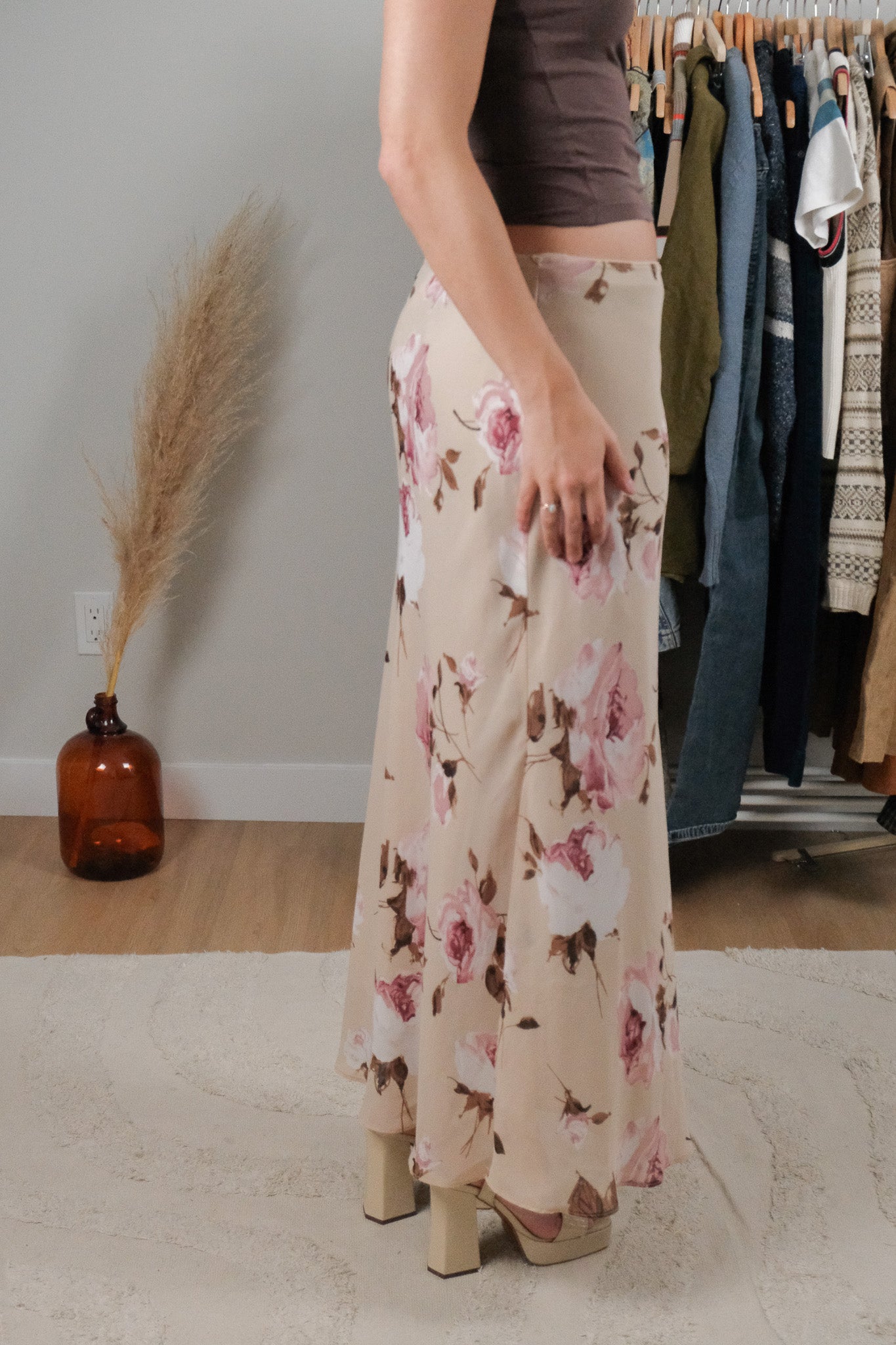 Made in Canada x Vintage x Floral Maxi Skirt (M)