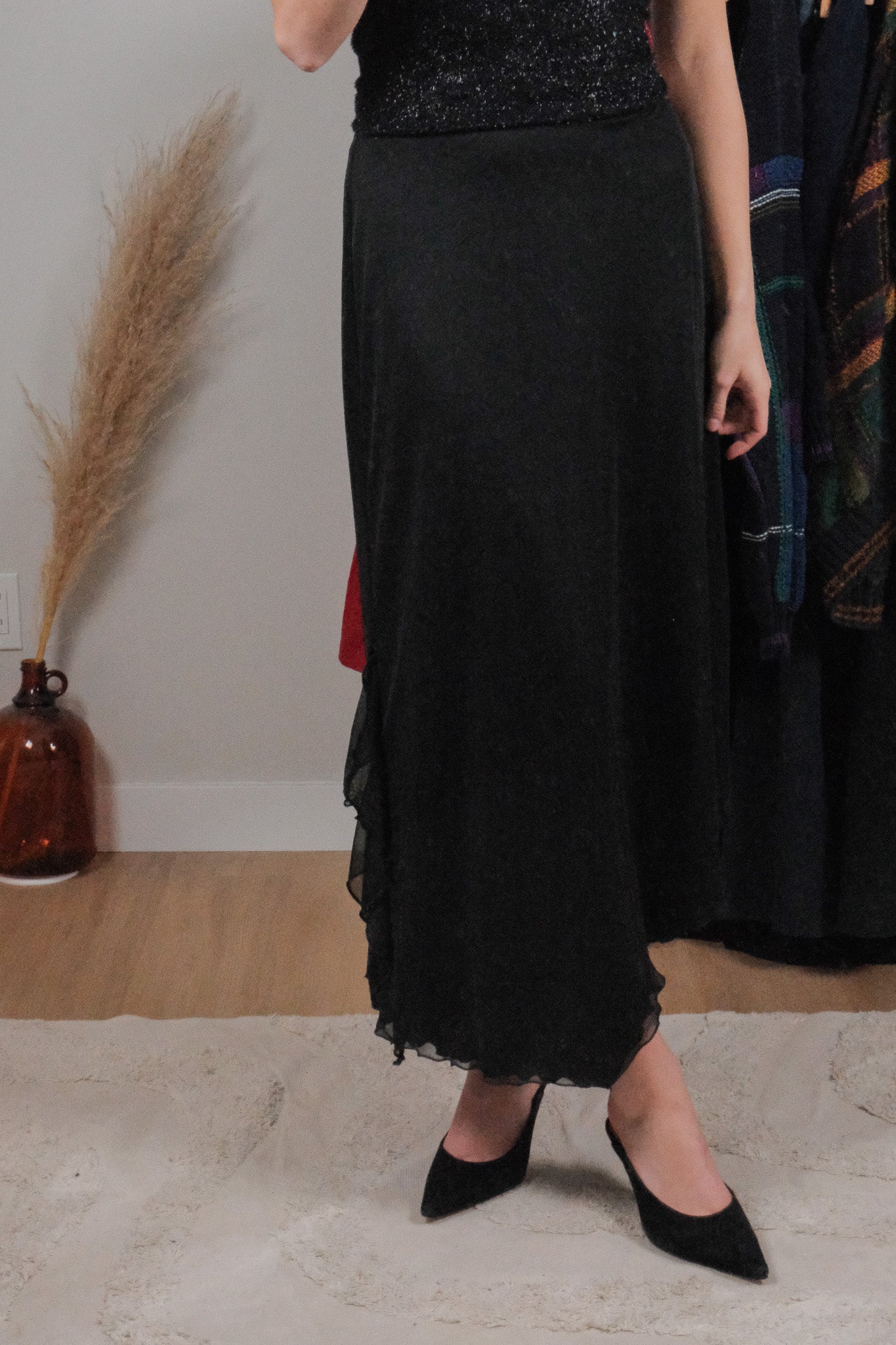 Made in Canada x Vintage x Mesh Ruffle Maxi Skirt (M/L)