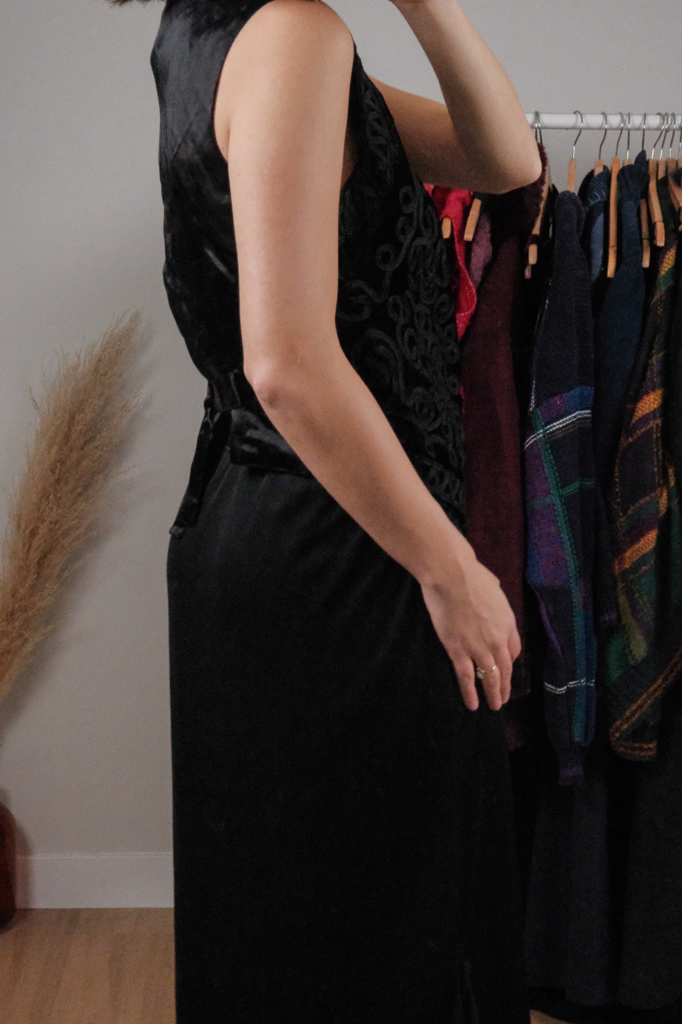 Vintage x Velvet Textured Vest (M)