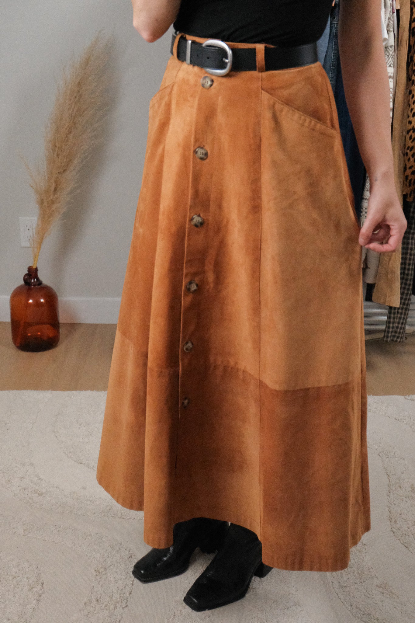 Made in Canada x Vintage x Suede Button Maxi Skirt (XS)