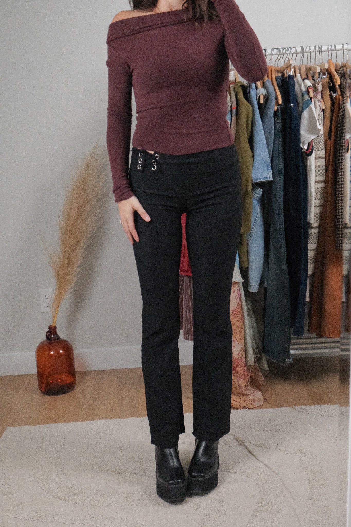 Made in USA x Vintage x Low Rise Belted Flare Pants (2)