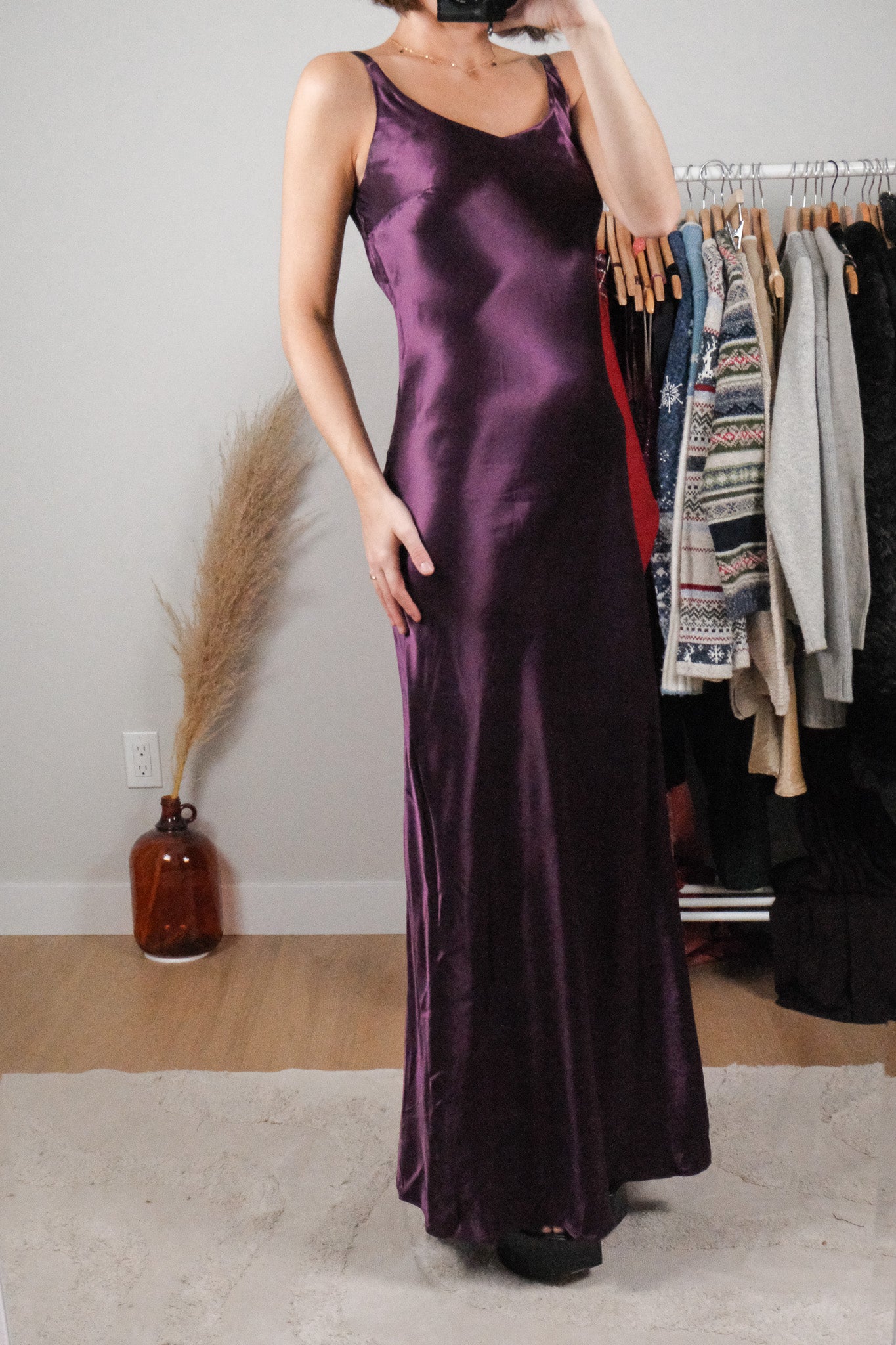 Made in Canada x Vintage x Satin Maxi Dress (2/4)