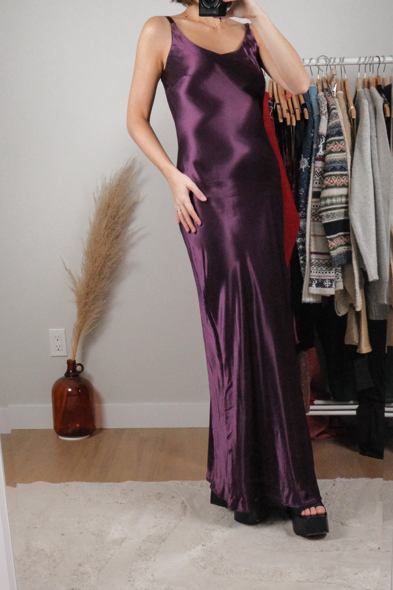 Made in Canada x Vintage x Satin Maxi Dress (2/4)