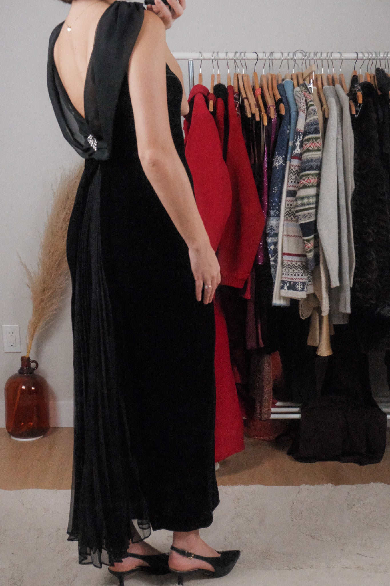 Made in Canada x Vintage x Velvet Low Back Maxi Dress (XS/S)