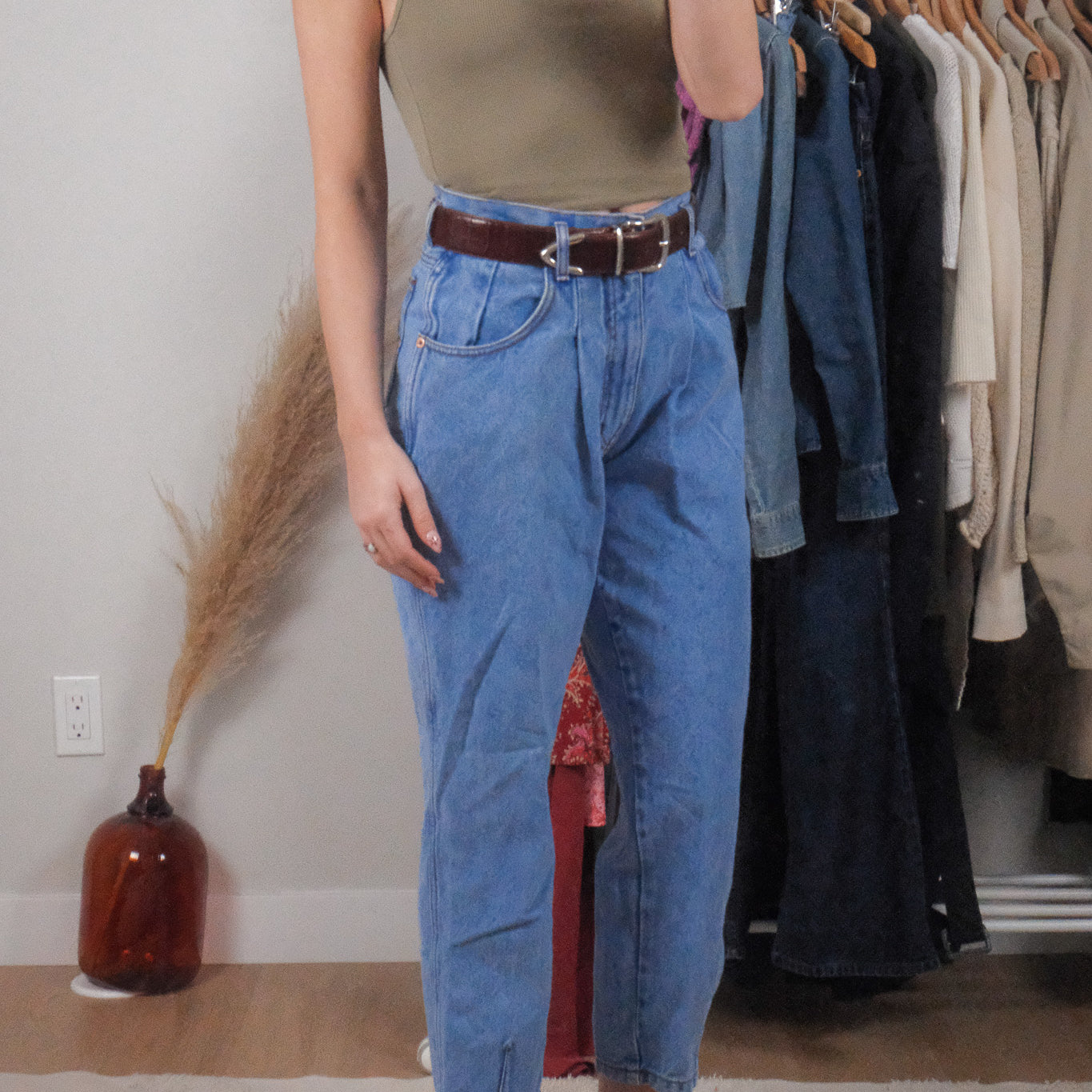 Vintage x Pleated Jeans (4/6)