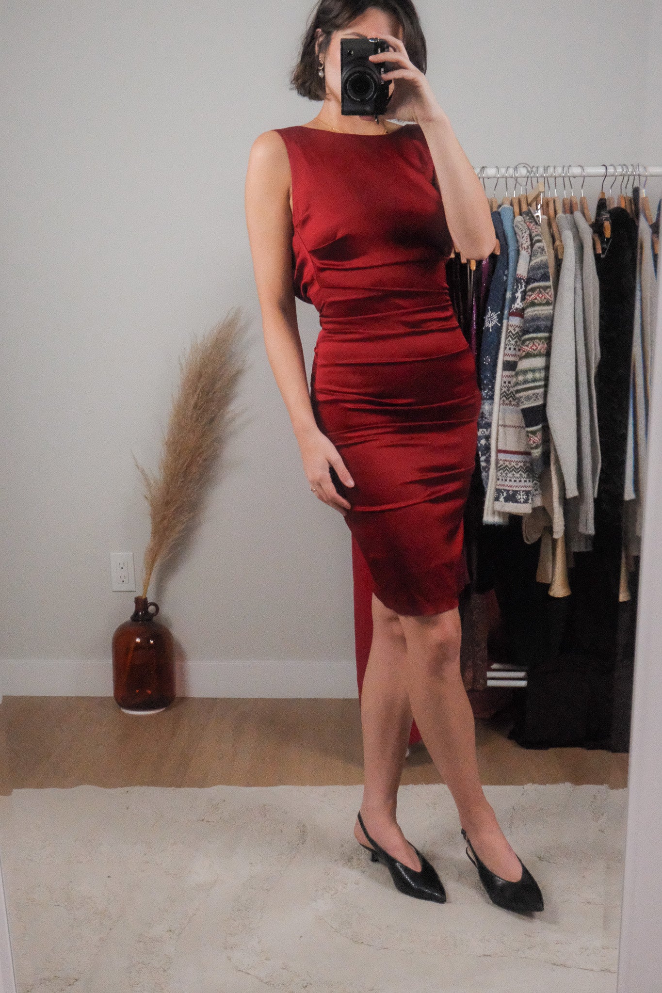 Made in Canada x Vintage x Satin Cinched Midi Dress (XXS)