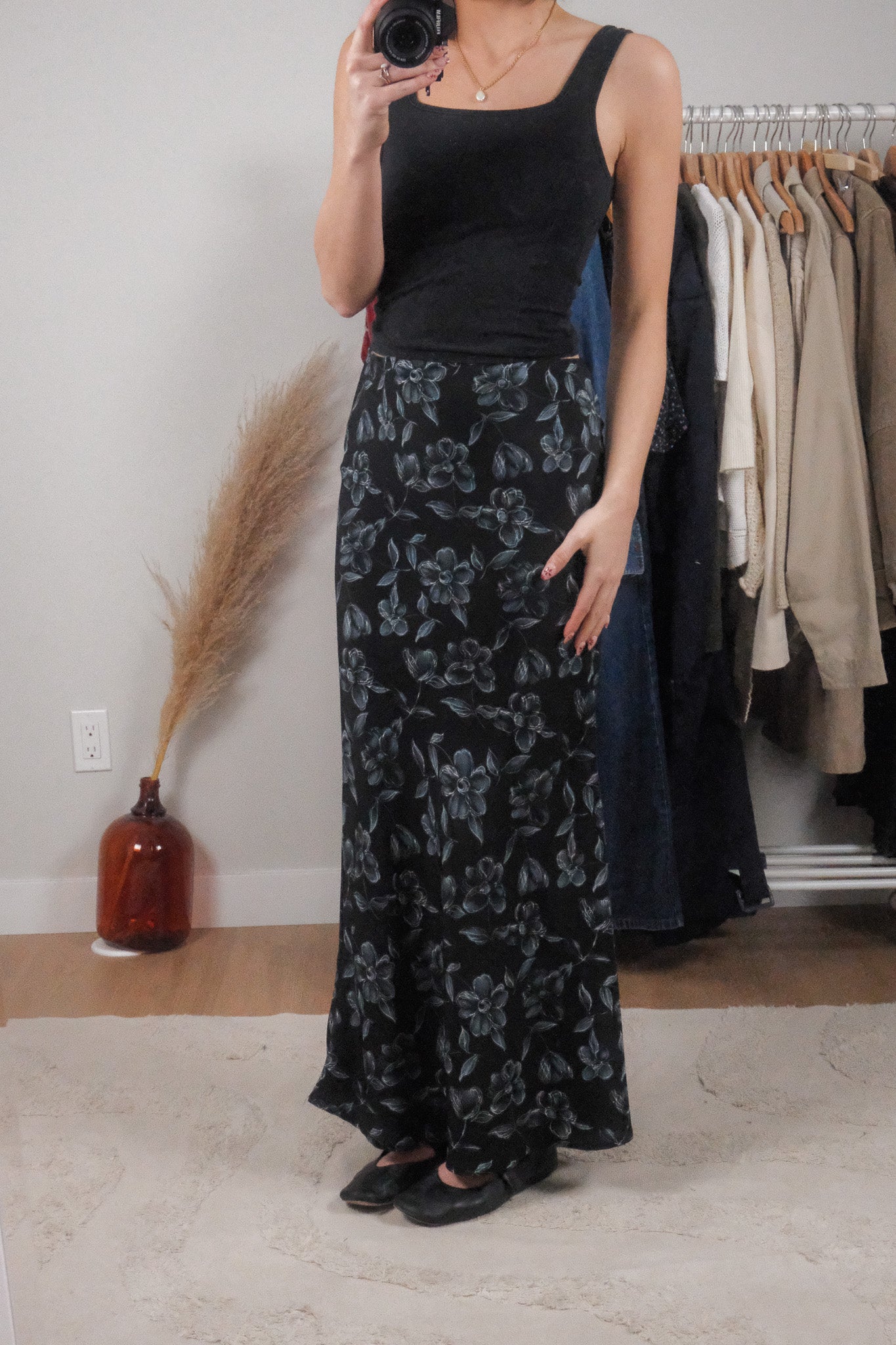 Vintage x Flower Long Maxi Skirt (XS/S)