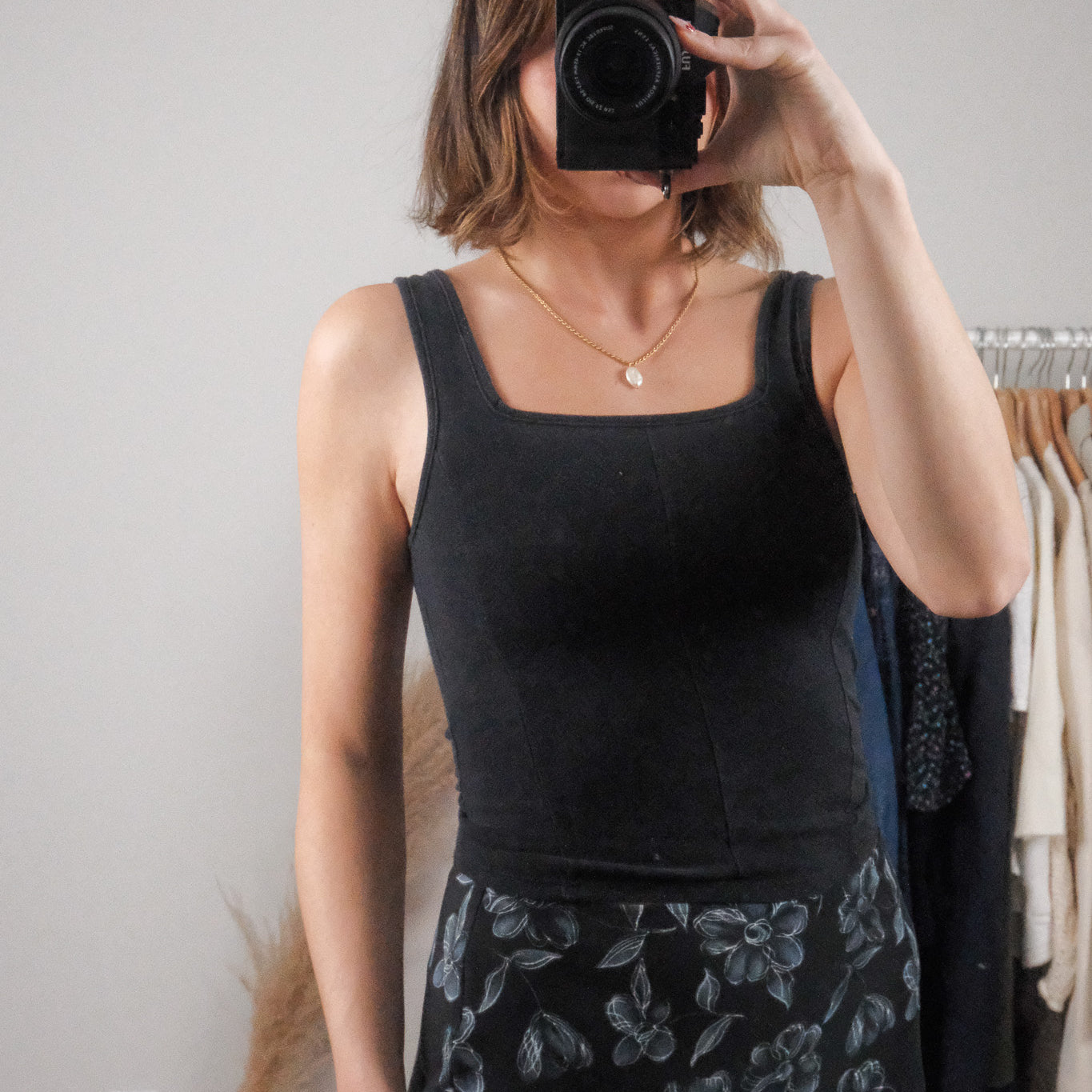 Made in Canada x Vintage x Square Neck Cropped Tank (XS/S)