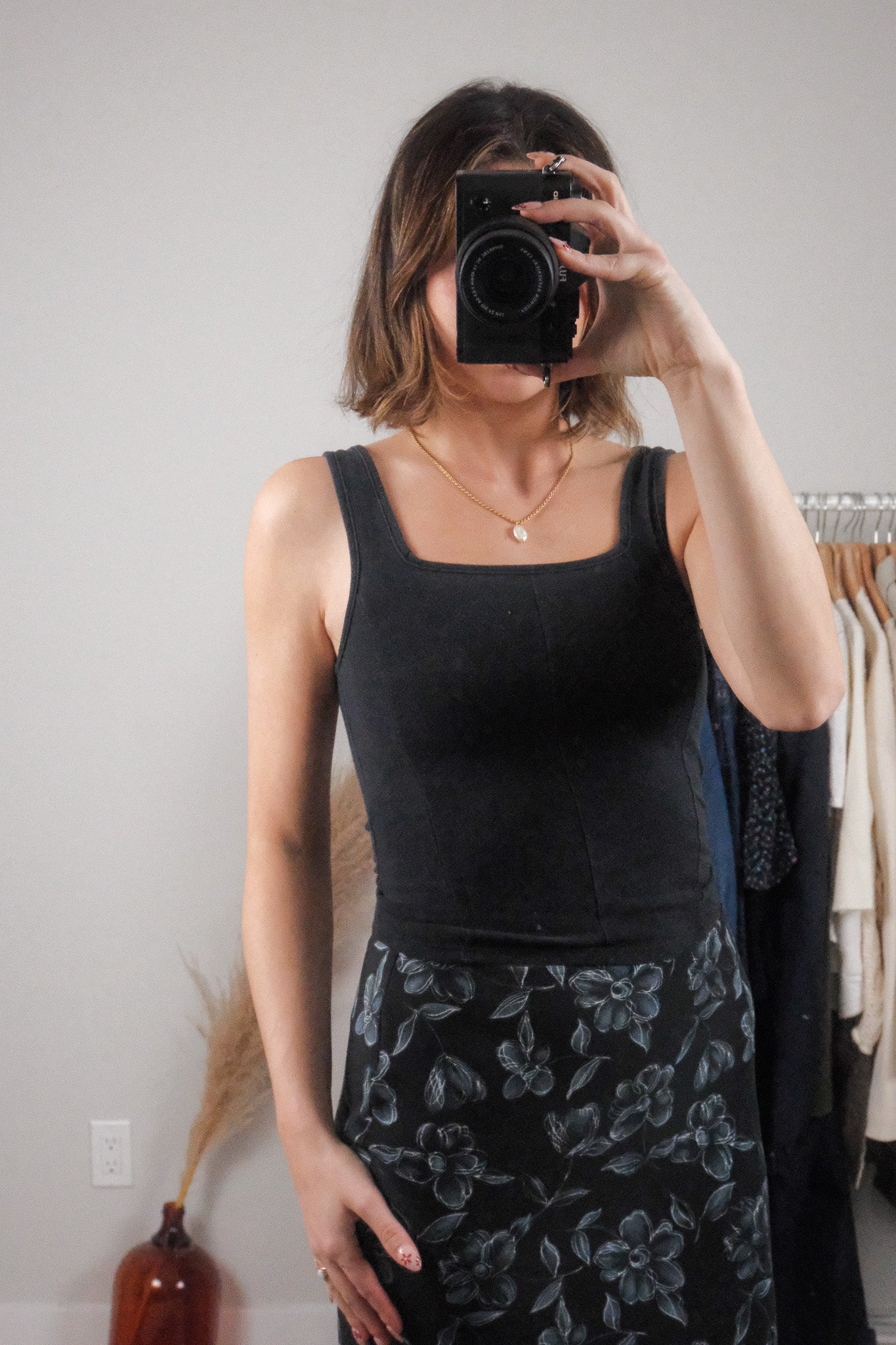 Made in Canada x Vintage x Square Neck Cropped Tank (XS/S)