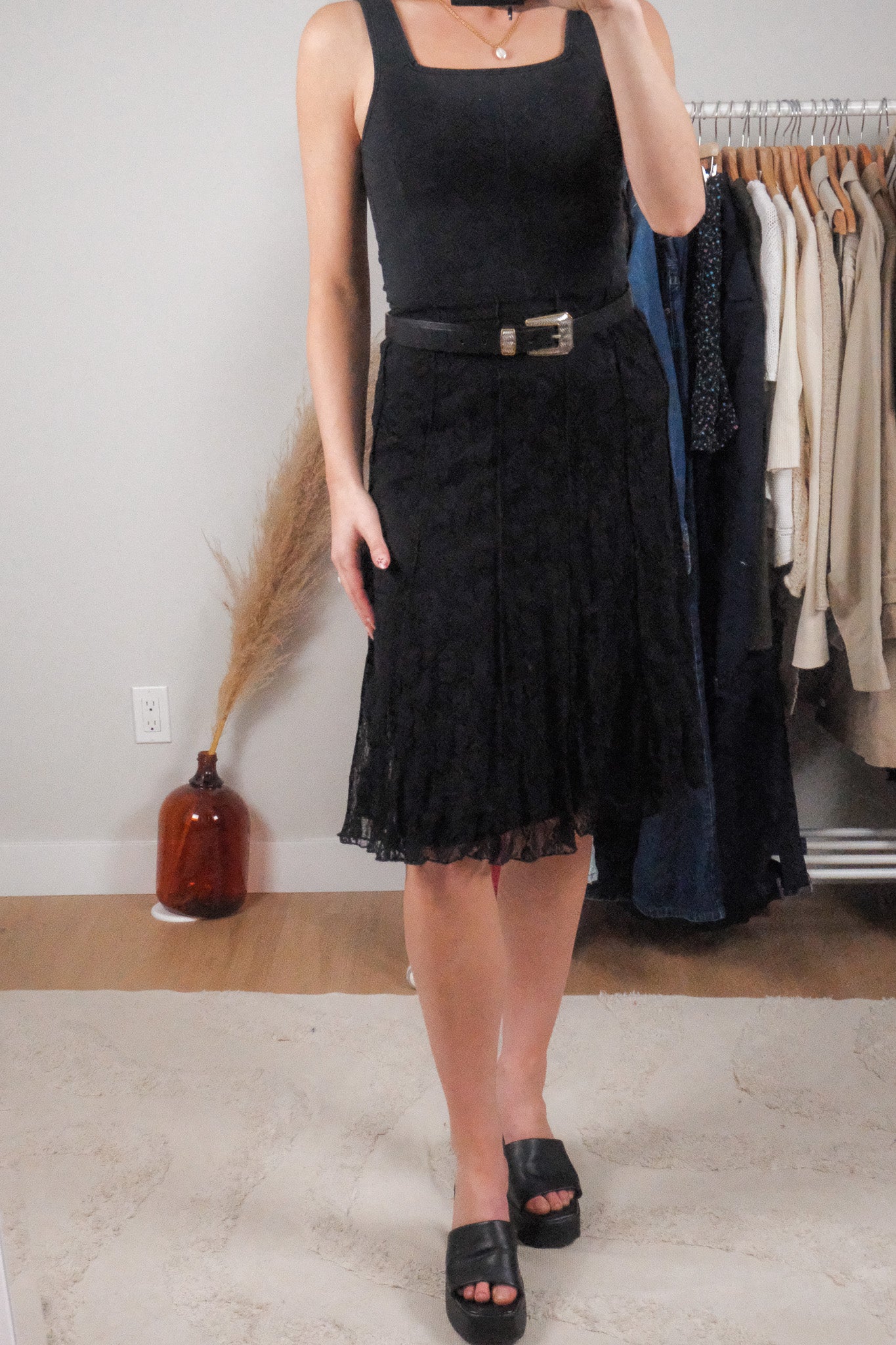 Vintage x Lace Midi Skirt (2)