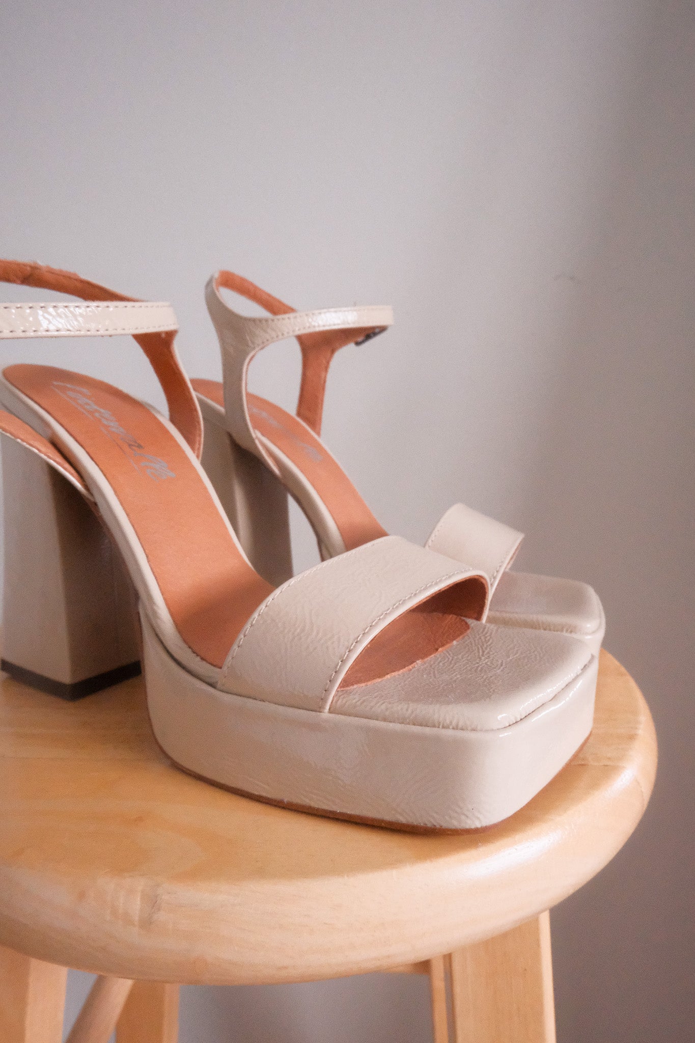 Made in Spain x Modern x Leather Heels (7.5)