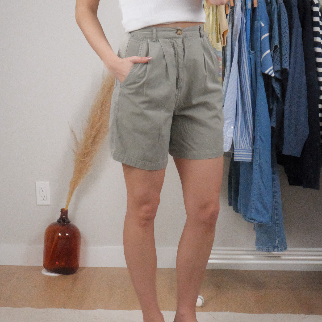 Vintage x Calvin Klein x Cotton Pleated Shorts (XXS/XS)