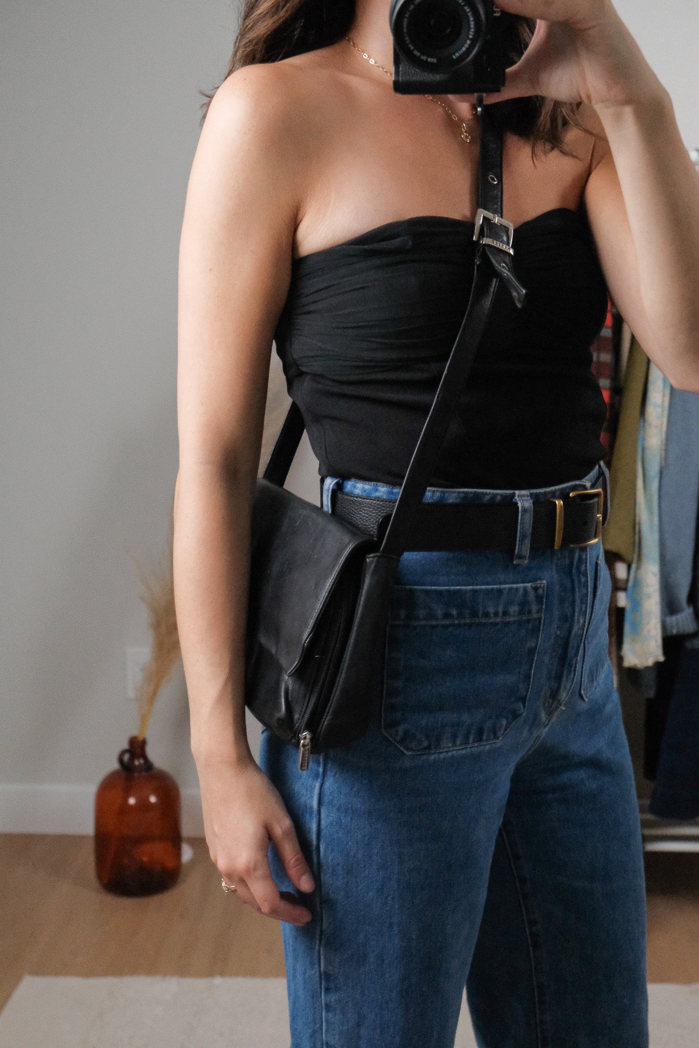 Vintage x Danier Leather Cross-Body Purse