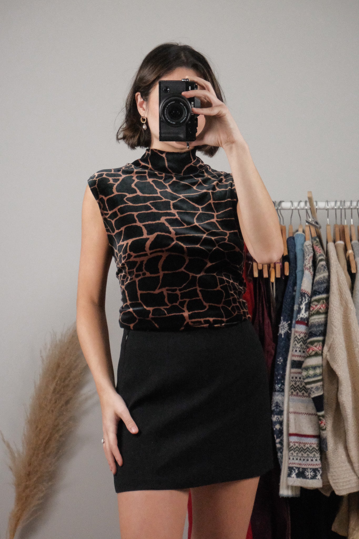 Made in Canada x Vintage x Velvet Patterned Tank (L/XL)