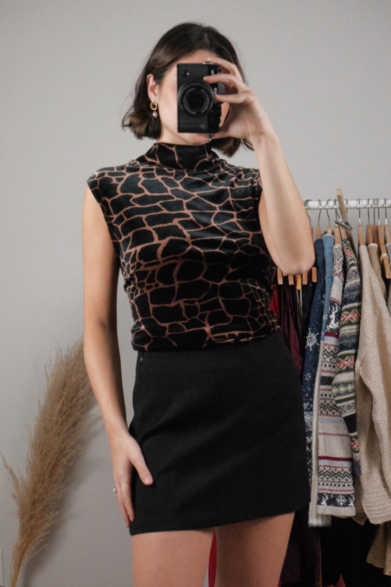 Made in Canada x Vintage x Velvet Patterned Tank (L/XL)