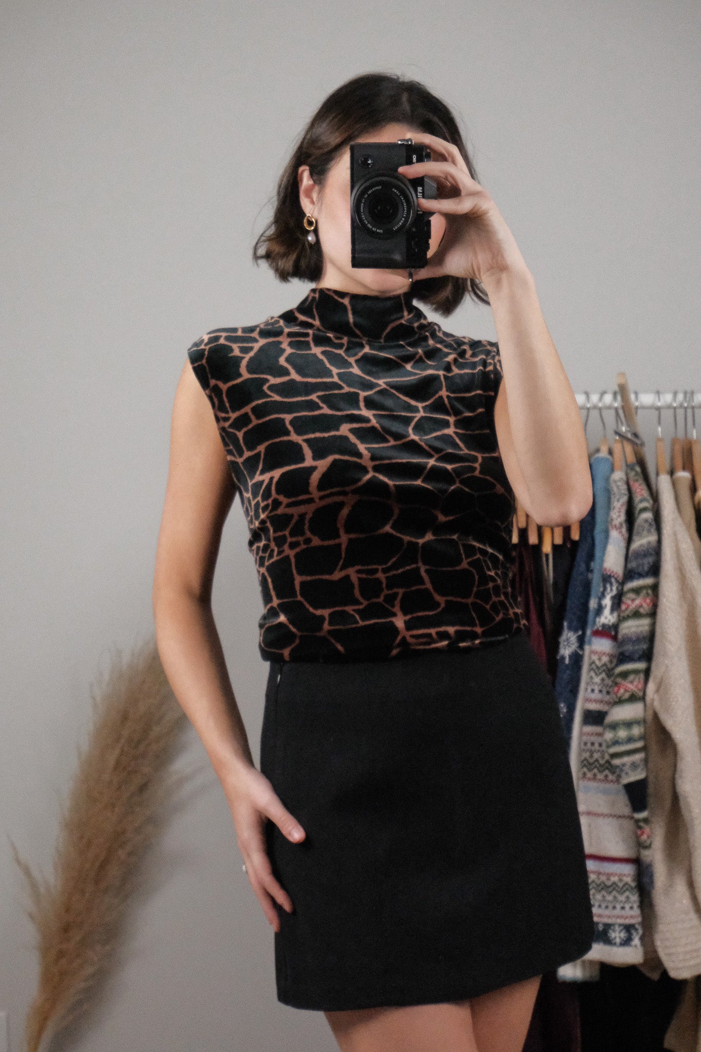 Made in Canada x Vintage x Velvet Patterned Tank (L/XL)