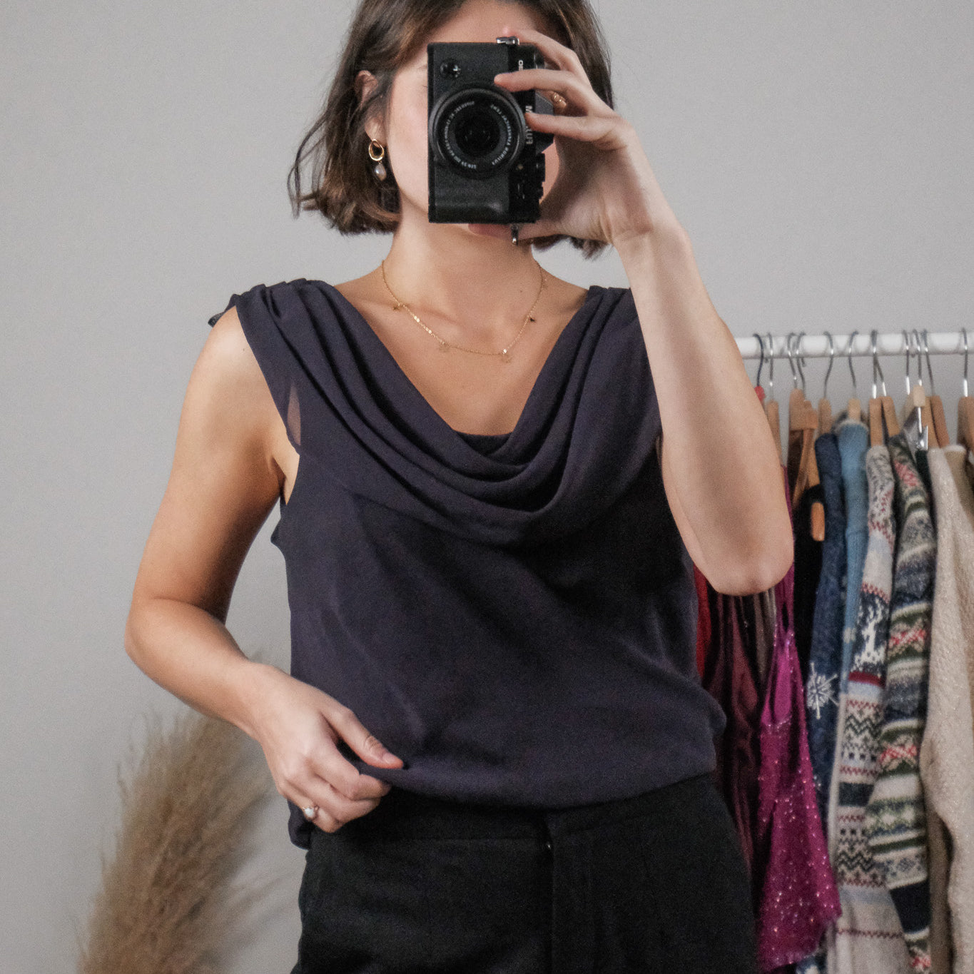 Made in Canada x Vintage x Cowl Neck Tank (10/12)