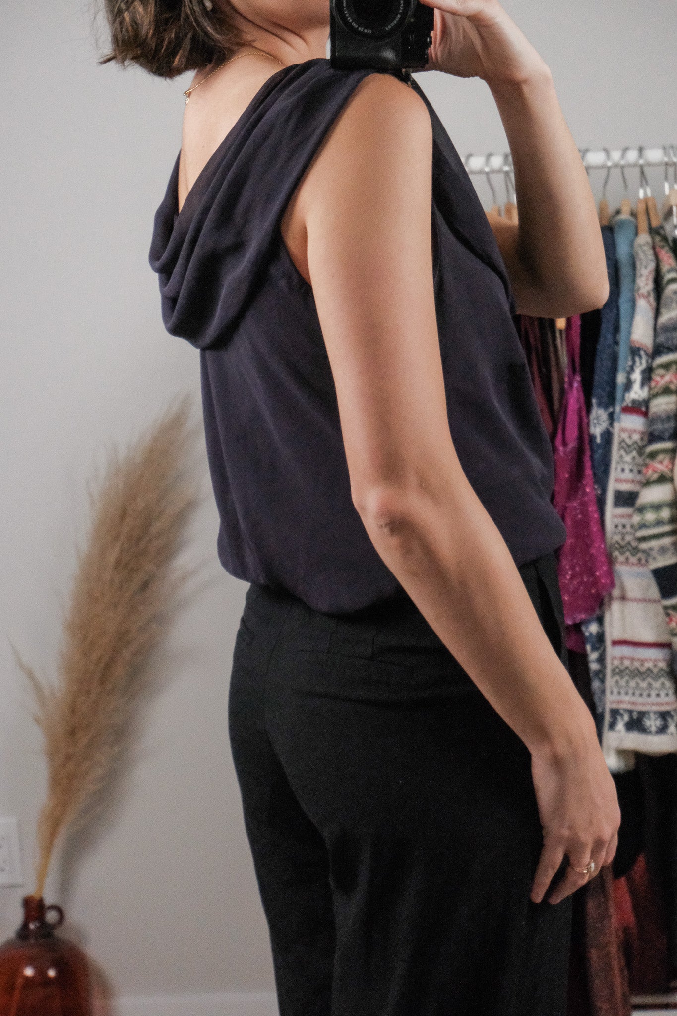 Made in Canada x Vintage x Cowl Neck Tank (10/12)