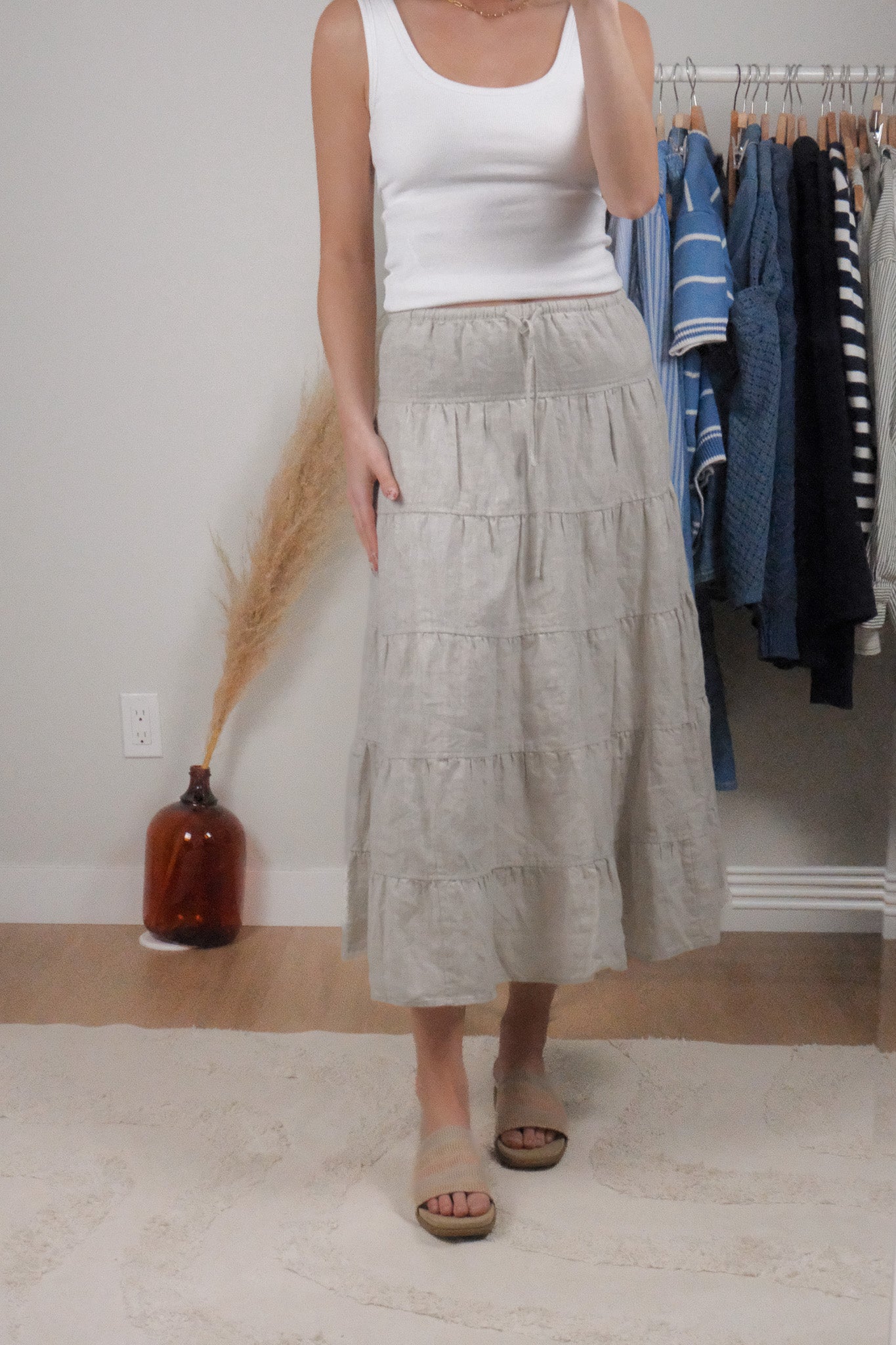 Aritzia x Linen Tiered Midi Skirt (S)