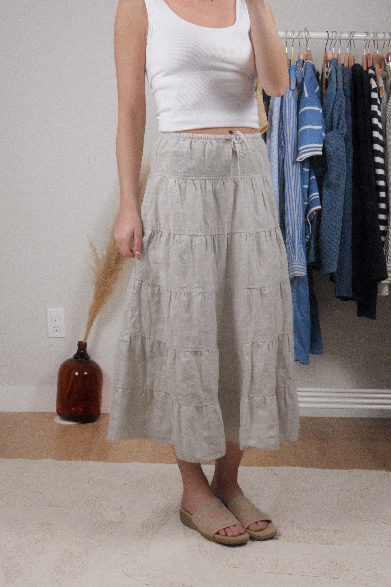 Aritzia x Linen Tiered Midi Skirt (S)