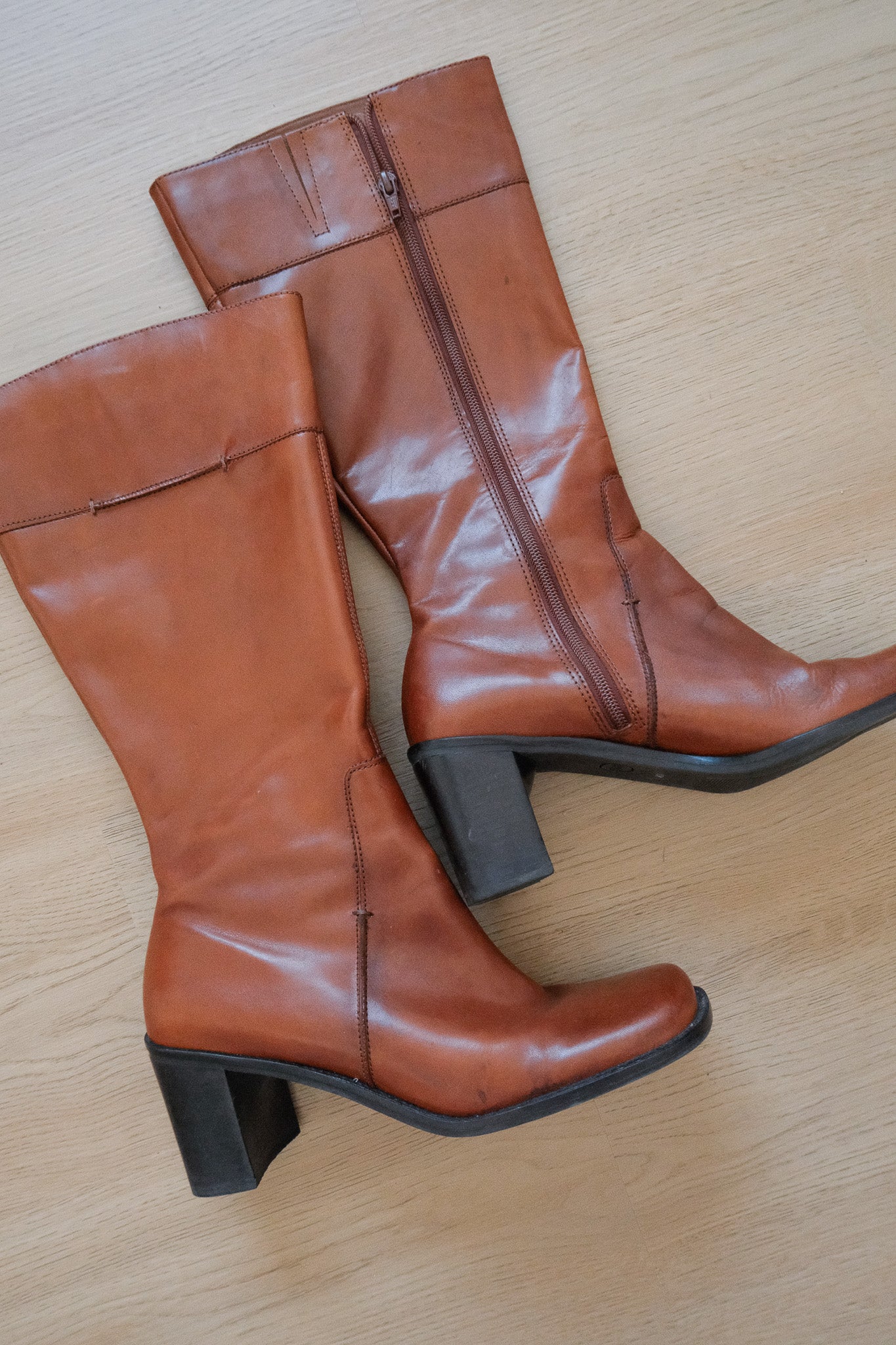 Vintage x Leather Aldo Boots (9/9.5)