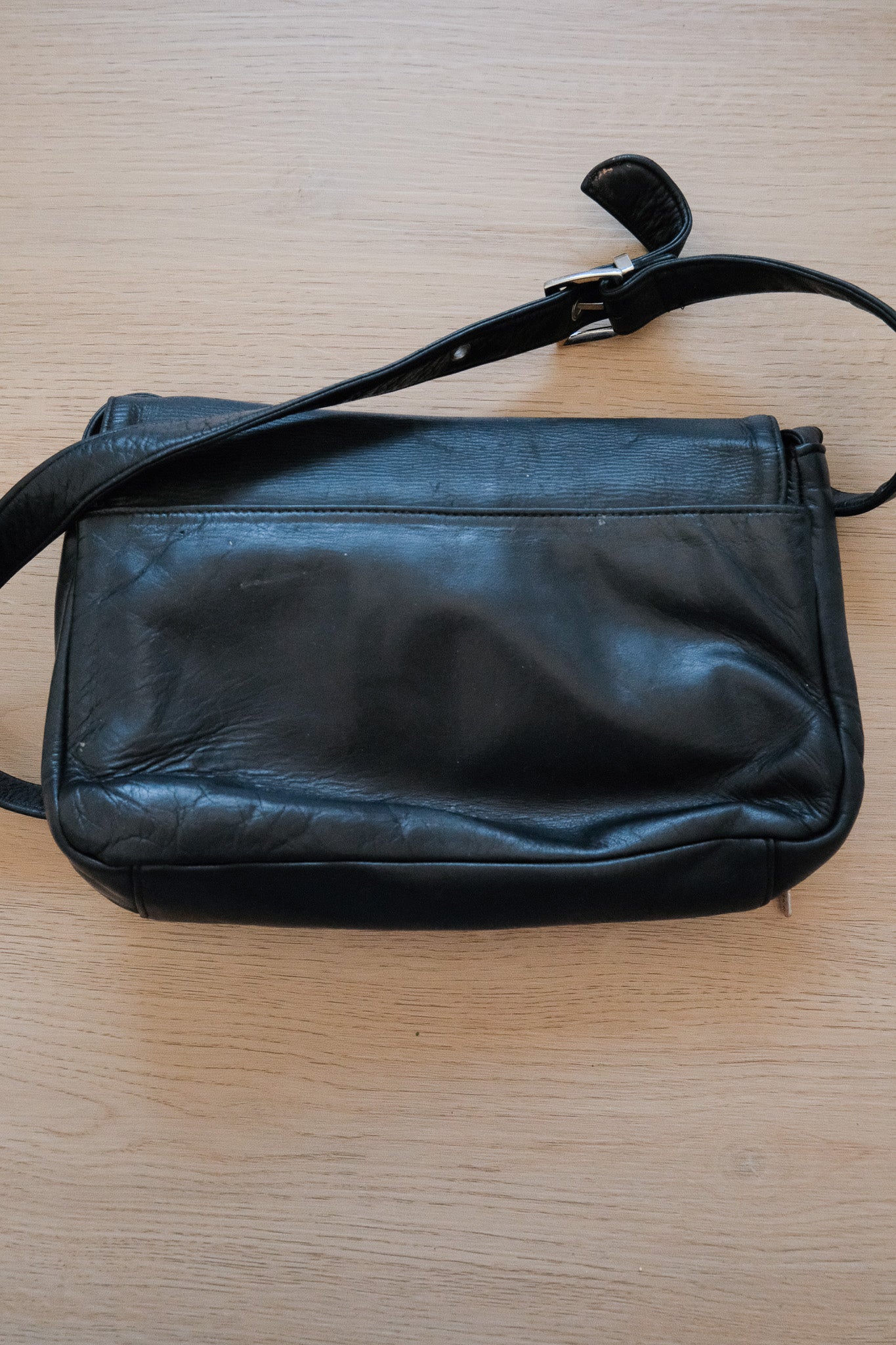 Vintage x Danier Leather Cross-Body Purse