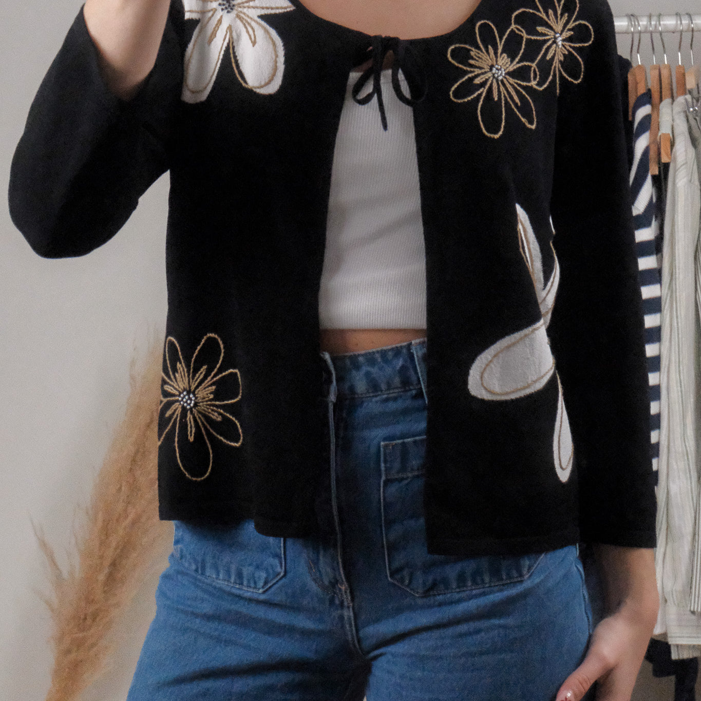 Vintage x Beaded Tie Flower Cardigan (L)
